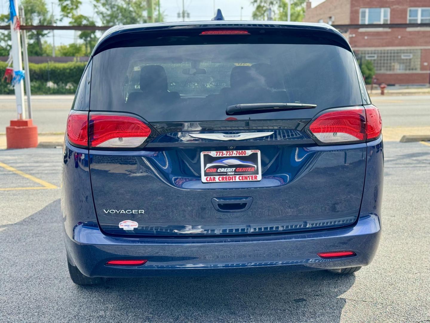 2020 BLUE Chrysler Voyager LX (2C4RC1CG2LR) with an 3.6L V6 DOHC 24V engine, 9A transmission, located at 7600 S Western Ave., Chicago, IL, 60620, (773) 918-3980, 0.000000, 0.000000 - Photo#3