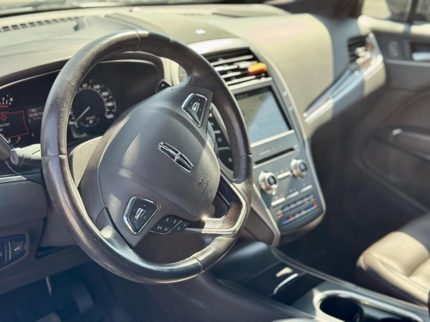 2016 BLACK Lincoln MKC Black Label AWD (5LMTJ4DH1GU) with an 2.3L L4 DOHC 16V engine, 6A transmission, located at 7600 S Western Ave., Chicago, IL, 60620, (773) 918-3980, 0.000000, 0.000000 - Photo#5