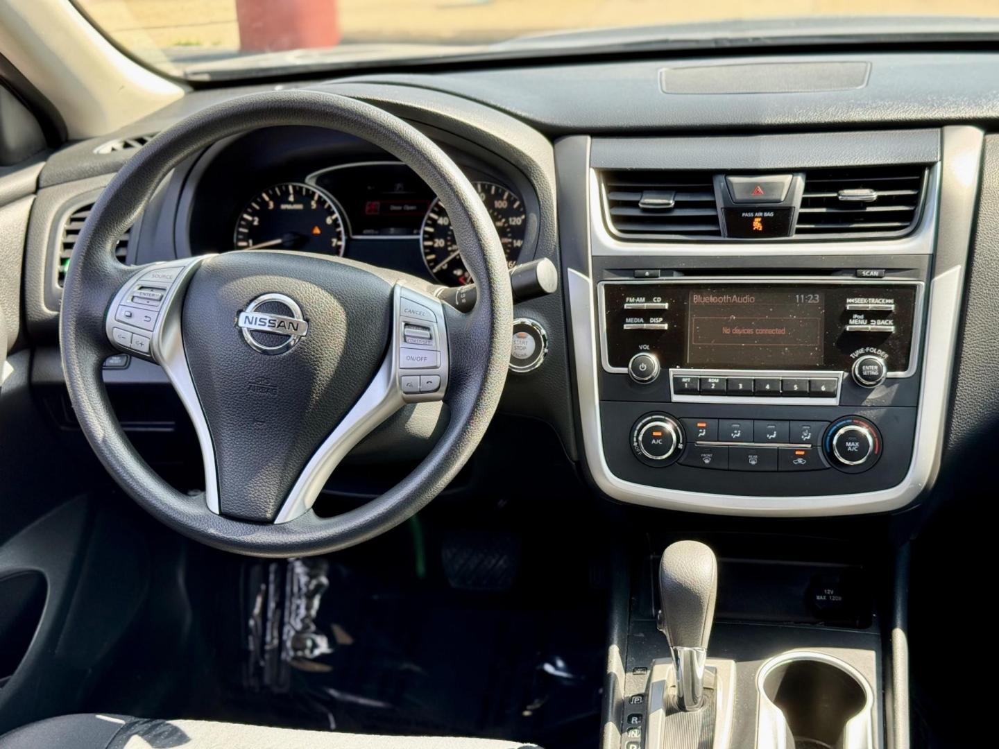 2018 GRAY Nissan Altima 2.5 (1N4AL3AP1JC) with an 2.5L L4 DOHC 16V engine, CVT transmission, located at 7600 S Western Ave., Chicago, IL, 60620, (773) 918-3980, 0.000000, 0.000000 - Photo#6