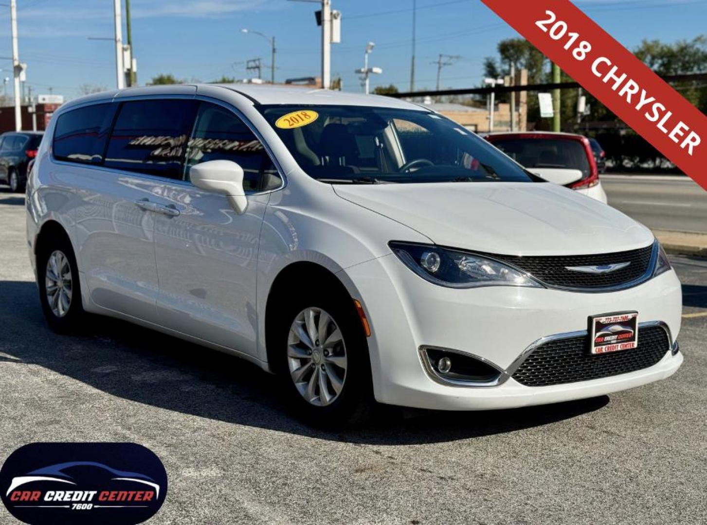 2018 WHITE Chrysler Pacifica Touring Plus (2C4RC1FG1JR) with an 3.6L V6 DOHC 24V engine, 9A transmission, located at 7600 S Western Ave., Chicago, IL, 60620, (773) 918-3980, 0.000000, 0.000000 - Photo#0