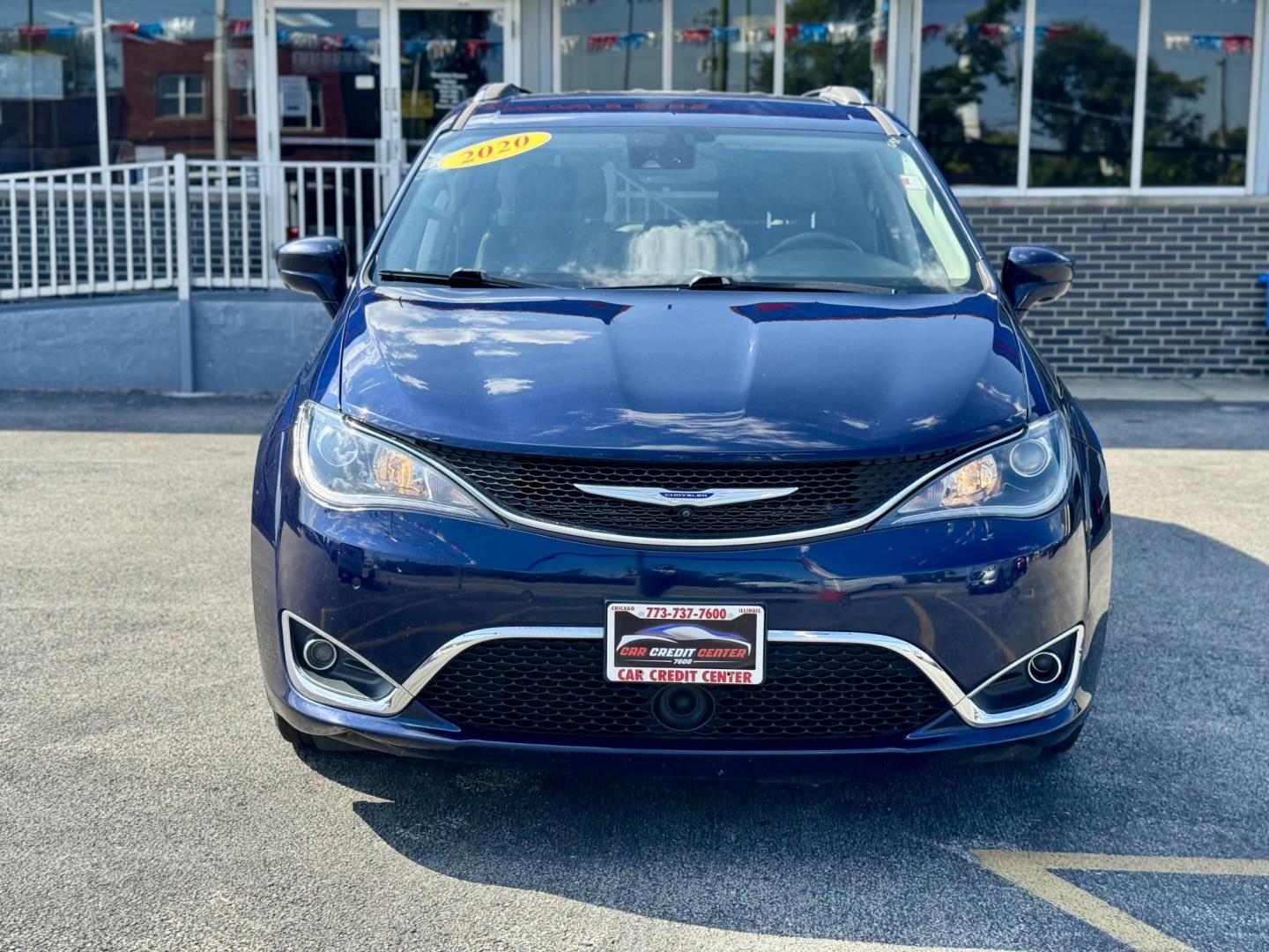 2020 BLUE Chrysler Pacifica Touring-L (2C4RC1BG1LR) with an 3.6L V6 DOHC 24V engine, 9A transmission, located at 7600 S Western Ave., Chicago, IL, 60620, (773) 918-3980, 0.000000, 0.000000 - Photo#1