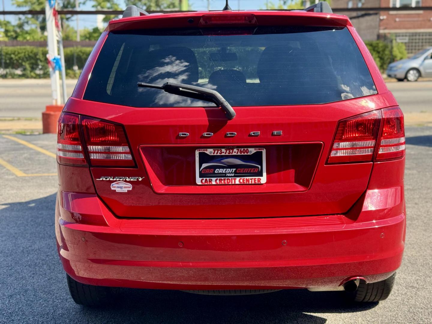 2020 RED Dodge Journey SE Value (3C4PDCAB2LT) with an 2.4L L4 DOHC 16V engine, 6A transmission, located at 7600 S Western Ave., Chicago, IL, 60620, (773) 918-3980, 0.000000, 0.000000 - Photo#3
