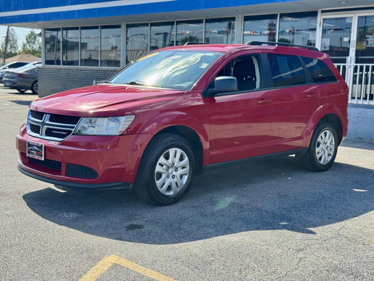 2020 RED Dodge Journey SE Value (3C4PDCAB2LT) with an 2.4L L4 DOHC 16V engine, 6A transmission, located at 7600 S Western Ave., Chicago, IL, 60620, (773) 918-3980, 0.000000, 0.000000 - Photo#2