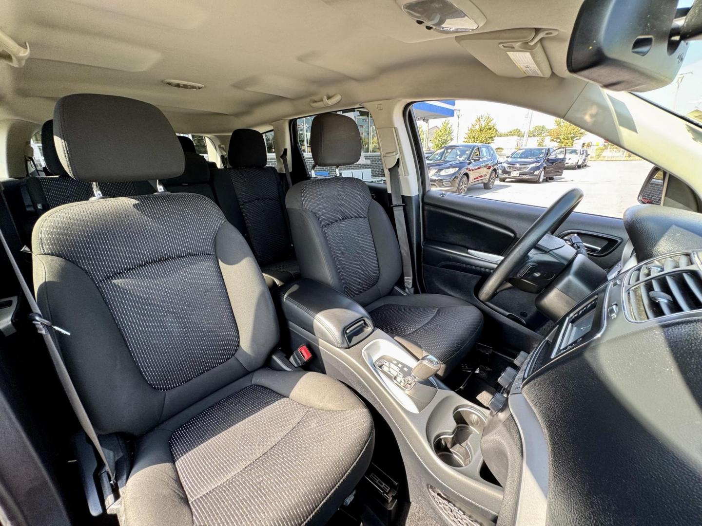2020 RED Dodge Journey SE Value (3C4PDCAB2LT) with an 2.4L L4 DOHC 16V engine, 6A transmission, located at 7600 S Western Ave., Chicago, IL, 60620, (773) 918-3980, 0.000000, 0.000000 - Photo#9
