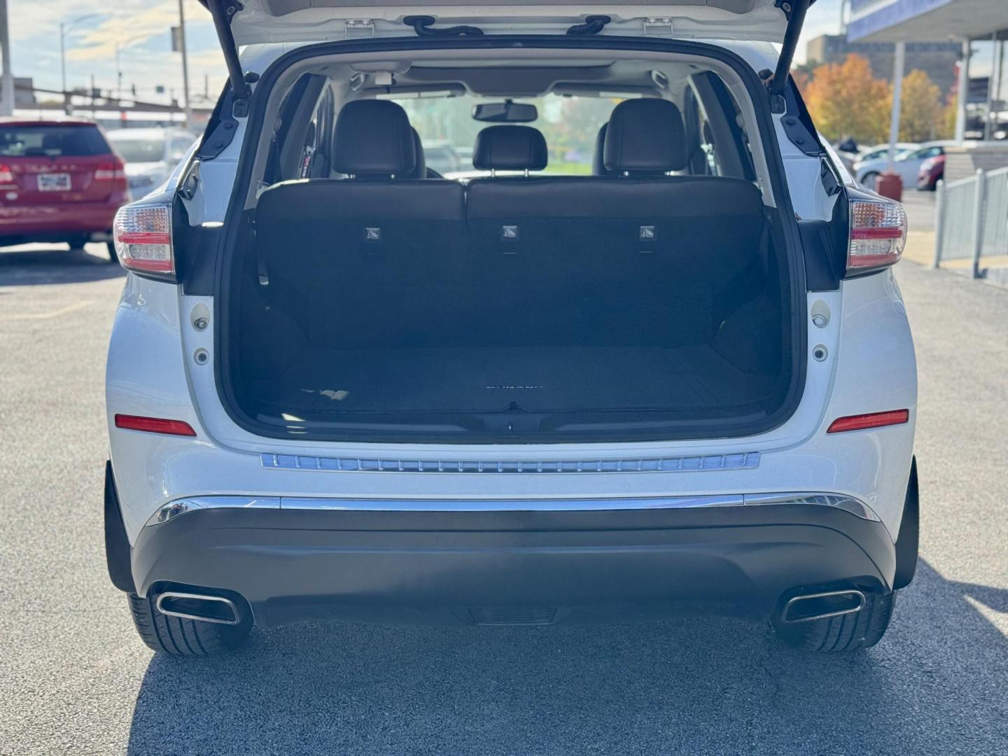 2015 WHITE Nissan Murano Platinum AWD (5N1AZ2MHXFN) with an 3.5L V6 DOHC 24V engine, Continuously Variable Transmission transmission, located at 7600 S Western Ave., Chicago, IL, 60620, (773) 918-3980, 0.000000, 0.000000 - Photo#4