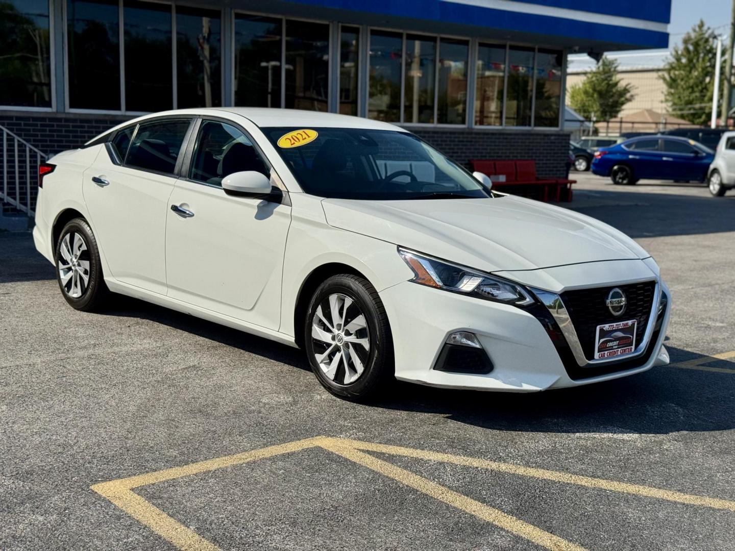2021 WHITE Nissan Altima 2.5 S (1N4BL4BV7MN) with an 2.5L L4 DOHC 16V engine, CVT transmission, located at 7600 S Western Ave., Chicago, IL, 60620, (773) 918-3980, 0.000000, 0.000000 - Photo#1