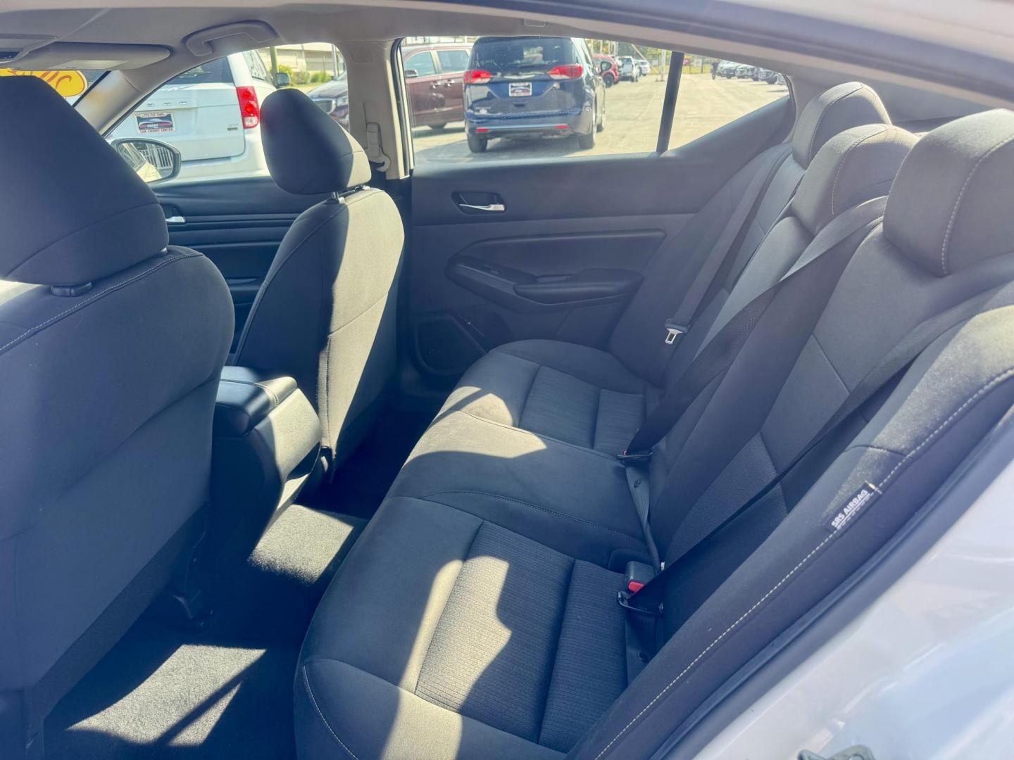 2021 WHITE Nissan Altima 2.5 S (1N4BL4BV7MN) with an 2.5L L4 DOHC 16V engine, CVT transmission, located at 7600 S Western Ave., Chicago, IL, 60620, (773) 918-3980, 0.000000, 0.000000 - Photo#11