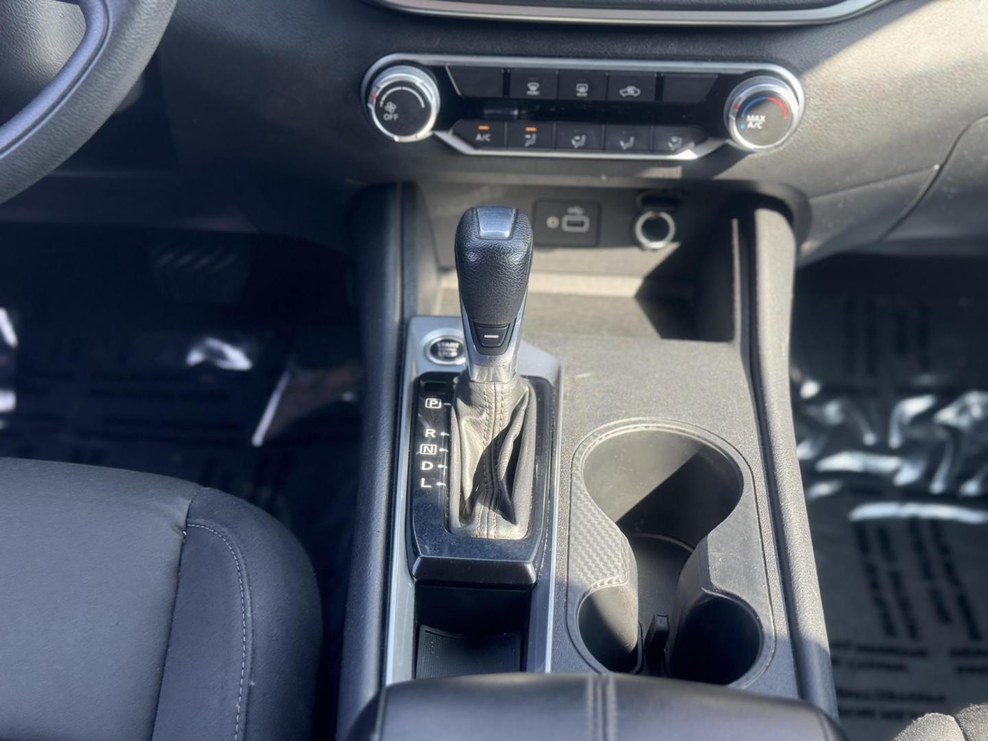 2021 WHITE Nissan Altima 2.5 S (1N4BL4BV7MN) with an 2.5L L4 DOHC 16V engine, CVT transmission, located at 7600 S Western Ave., Chicago, IL, 60620, (773) 918-3980, 0.000000, 0.000000 - Photo#12