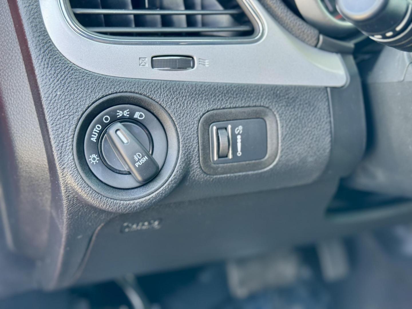 2017 RED Dodge Journey GT AWD (3C4PDDEG6HT) with an 3.6L V6 DOHC 24V engine, 6A transmission, located at 7600 S Western Ave., Chicago, IL, 60620, (773) 918-3980, 0.000000, 0.000000 - Photo#14
