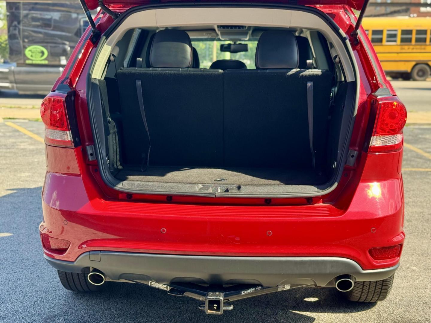 2017 RED Dodge Journey GT AWD (3C4PDDEG6HT) with an 3.6L V6 DOHC 24V engine, 6A transmission, located at 7600 S Western Ave., Chicago, IL, 60620, (773) 918-3980, 0.000000, 0.000000 - Photo#4