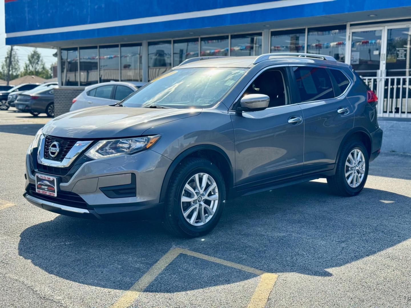 2017 GRAY Nissan Rogue S AWD (KNMAT2MV3HP) with an 2.5L L4 DOHC 16V engine, CVT transmission, located at 7600 S Western Ave., Chicago, IL, 60620, (773) 918-3980, 0.000000, 0.000000 - Photo#2