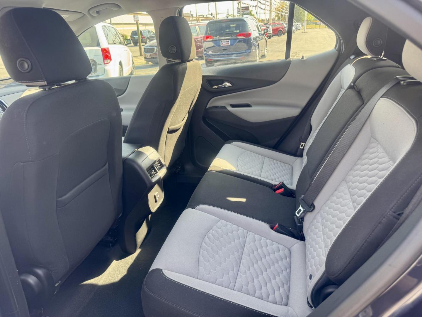 2019 BLUE Chevrolet Equinox LS 2WD (3GNAXHEV8KS) with an 1.5L L4 DIR DOHC 16V TURBO engine, 6A transmission, located at 7600 S Western Ave., Chicago, IL, 60620, (773) 918-3980, 0.000000, 0.000000 - Photo#10