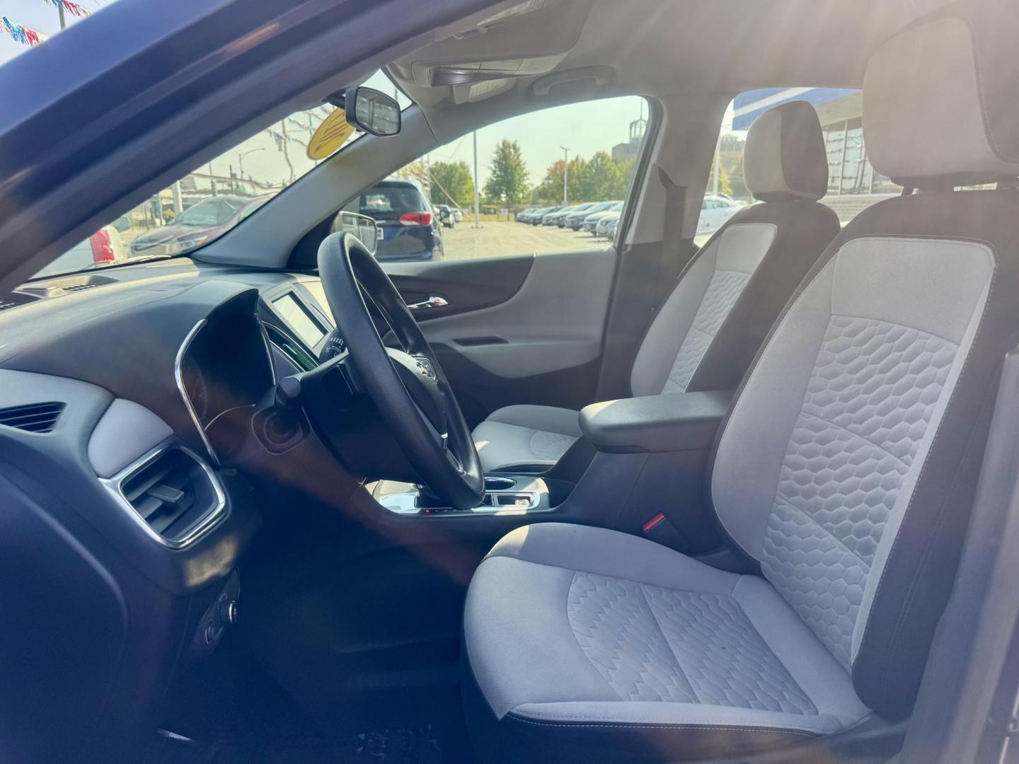 2019 BLUE Chevrolet Equinox LS 2WD (3GNAXHEV8KS) with an 1.5L L4 DIR DOHC 16V TURBO engine, 6A transmission, located at 7600 S Western Ave., Chicago, IL, 60620, (773) 918-3980, 0.000000, 0.000000 - Photo#7