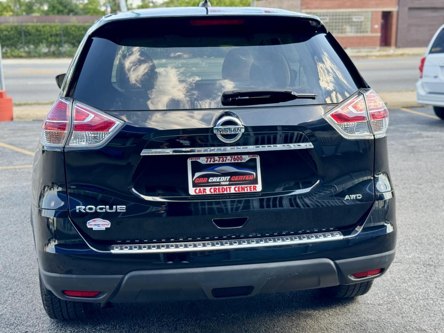 2015 BLACK Nissan Rogue S AWD (KNMAT2MV0FP) with an 2.5L L4 DOHC 16V engine, Continuously Variable Transmission transmission, located at 7600 S Western Ave., Chicago, IL, 60620, (773) 918-3980, 0.000000, 0.000000 - Photo#3
