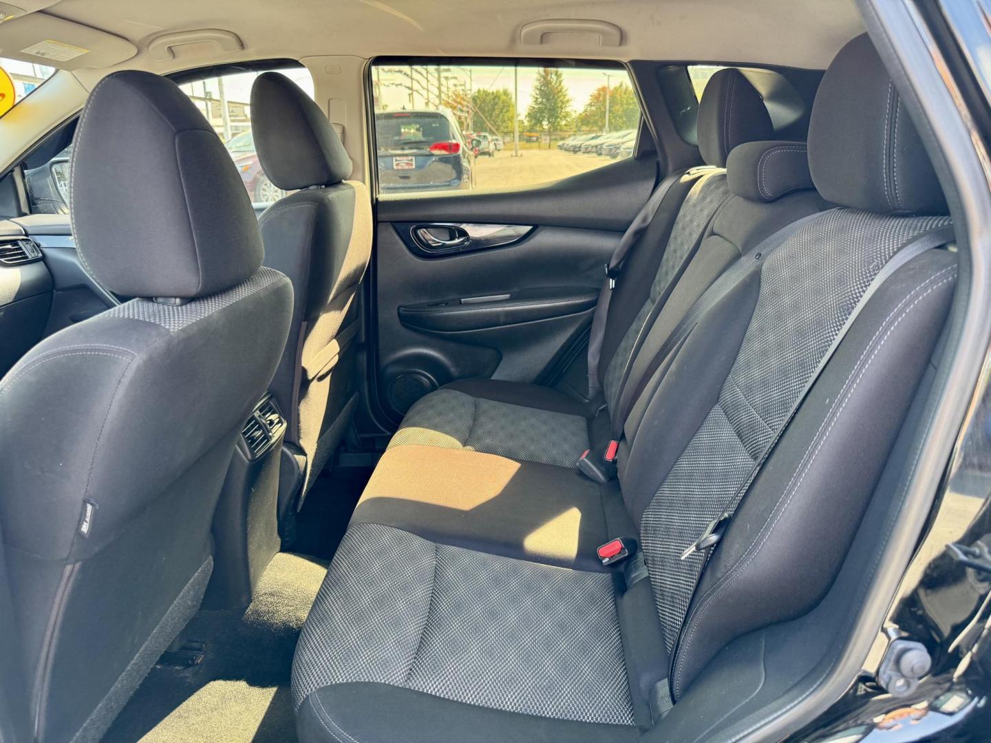 2017 BLACK Nissan Rogue Sport SL AWD (JN1BJ1CRXHW) with an 2.0L L4 DOHC 16V engine, CVT transmission, located at 7600 S Western Ave., Chicago, IL, 60620, (773) 918-3980, 0.000000, 0.000000 - Photo#10