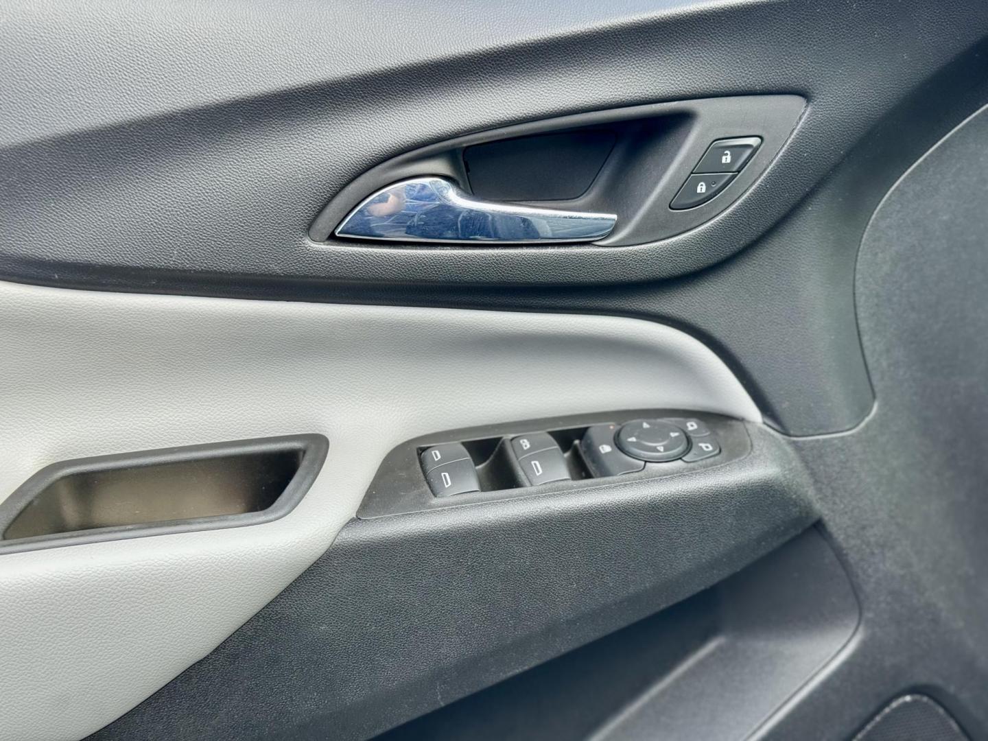 2020 BLACK Chevrolet Equinox LT 2WD (3GNAXKEV5LS) with an 1.5L L4 DIR DOHC 16V TURBO engine, 6A transmission, located at 7600 S Western Ave., Chicago, IL, 60620, (773) 918-3980, 0.000000, 0.000000 - Photo#13