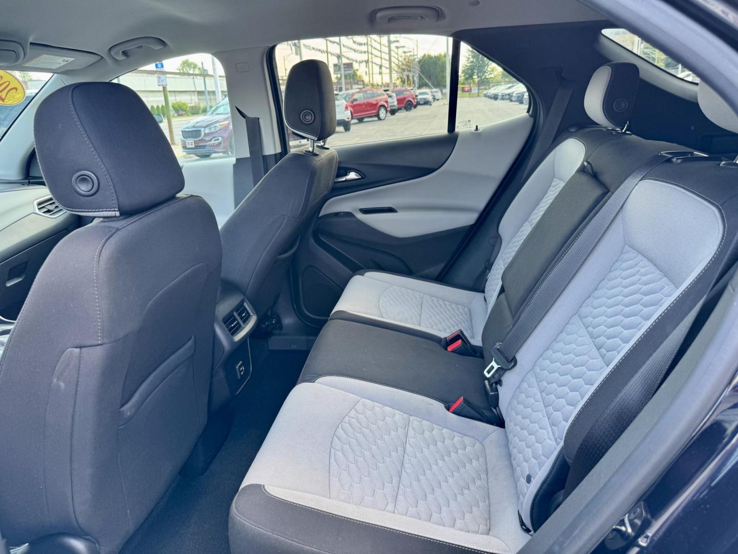 2020 BLACK Chevrolet Equinox LT 2WD (3GNAXKEV5LS) with an 1.5L L4 DIR DOHC 16V TURBO engine, 6A transmission, located at 7600 S Western Ave., Chicago, IL, 60620, (773) 918-3980, 0.000000, 0.000000 - Photo#10