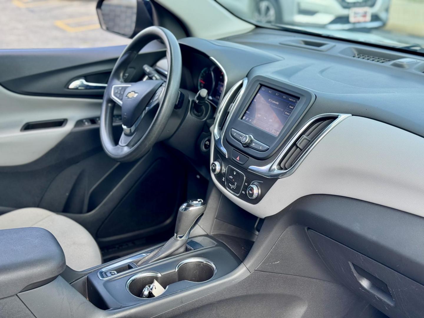 2020 BLACK Chevrolet Equinox LT 2WD (3GNAXKEV5LS) with an 1.5L L4 DIR DOHC 16V TURBO engine, 6A transmission, located at 7600 S Western Ave., Chicago, IL, 60620, (773) 918-3980, 0.000000, 0.000000 - Photo#8