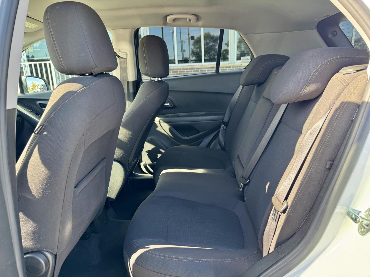 2020 WHITE Chevrolet Trax LS AWD (KL7CJNSBXLB) with an 1.4L L4 DOHC 16V engine, 6A transmission, located at 7600 S Western Ave., Chicago, IL, 60620, (773) 918-3980, 0.000000, 0.000000 - Photo#10