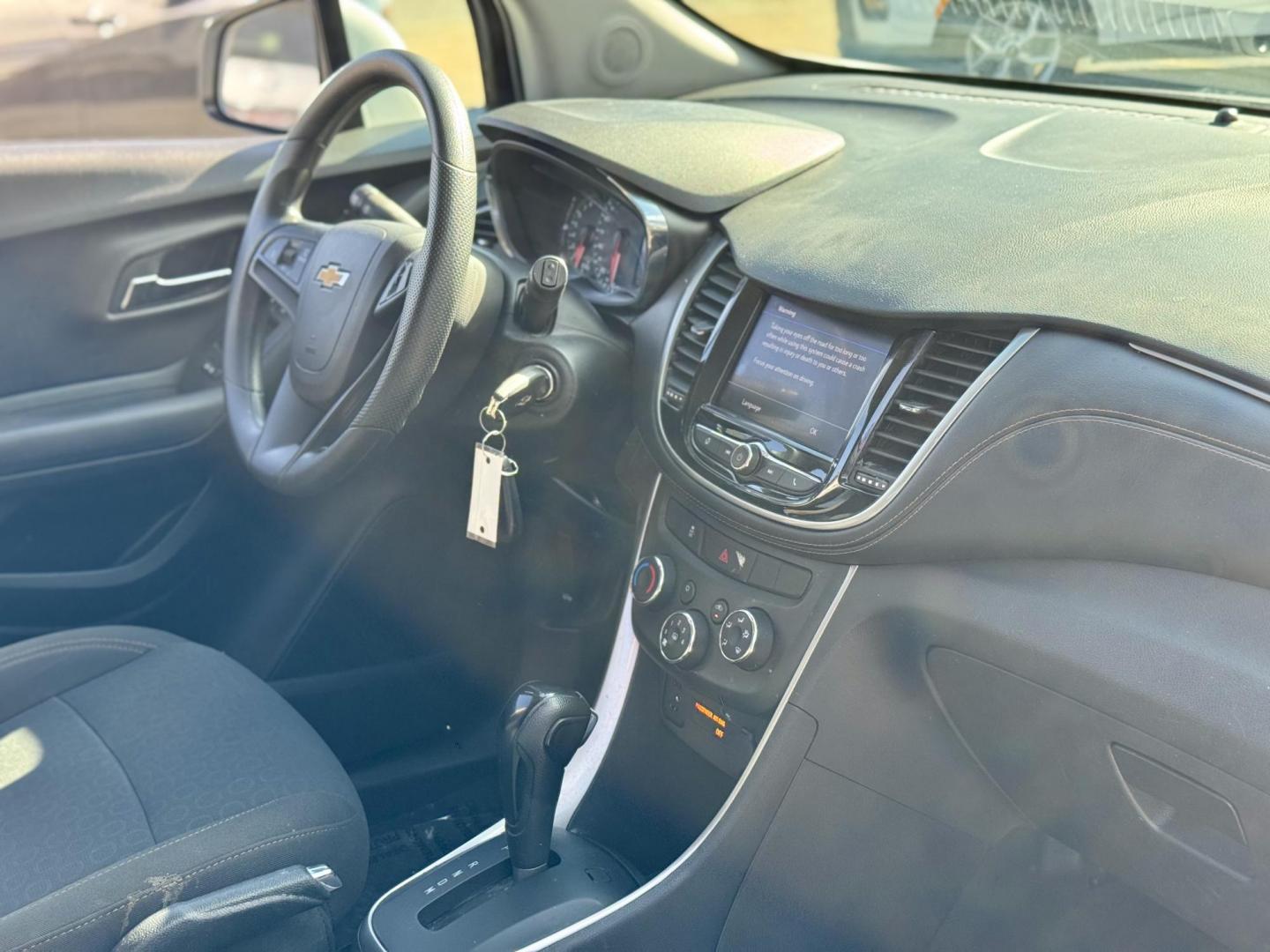 2020 WHITE Chevrolet Trax LS AWD (KL7CJNSBXLB) with an 1.4L L4 DOHC 16V engine, 6A transmission, located at 7600 S Western Ave., Chicago, IL, 60620, (773) 918-3980, 0.000000, 0.000000 - Photo#8