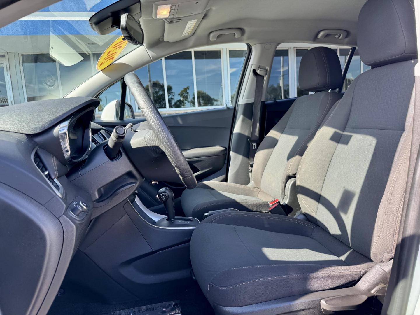 2020 WHITE Chevrolet Trax LS AWD (KL7CJNSBXLB) with an 1.4L L4 DOHC 16V engine, 6A transmission, located at 7600 S Western Ave., Chicago, IL, 60620, (773) 918-3980, 0.000000, 0.000000 - Photo#7