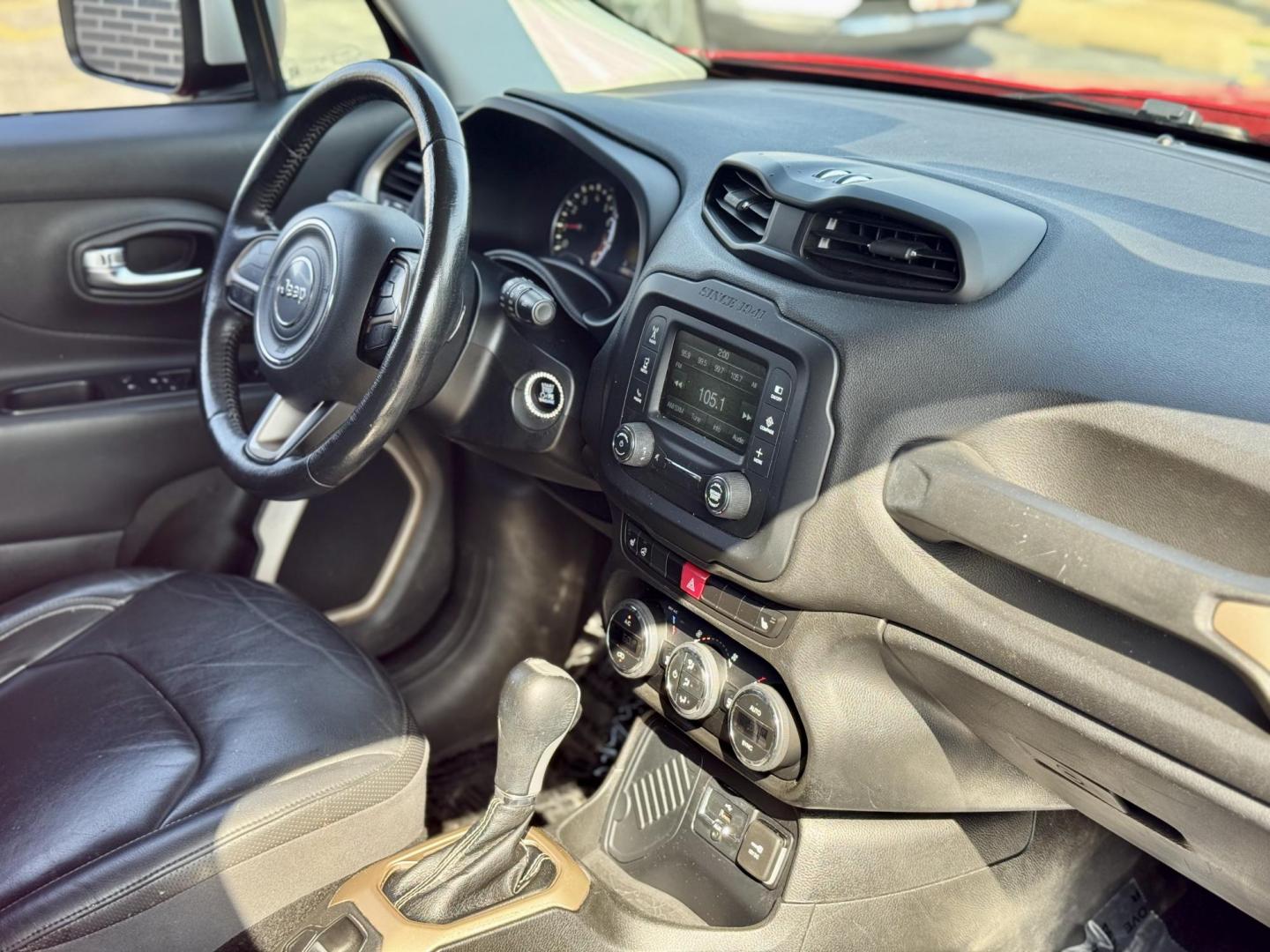 2015 RED Jeep Renegade Limited FWD (ZACCJADT5FP) with an 2.4L L4 engine, 9-Speed Automatic transmission, located at 7600 S Western Ave., Chicago, IL, 60620, (773) 918-3980, 0.000000, 0.000000 - Photo#7