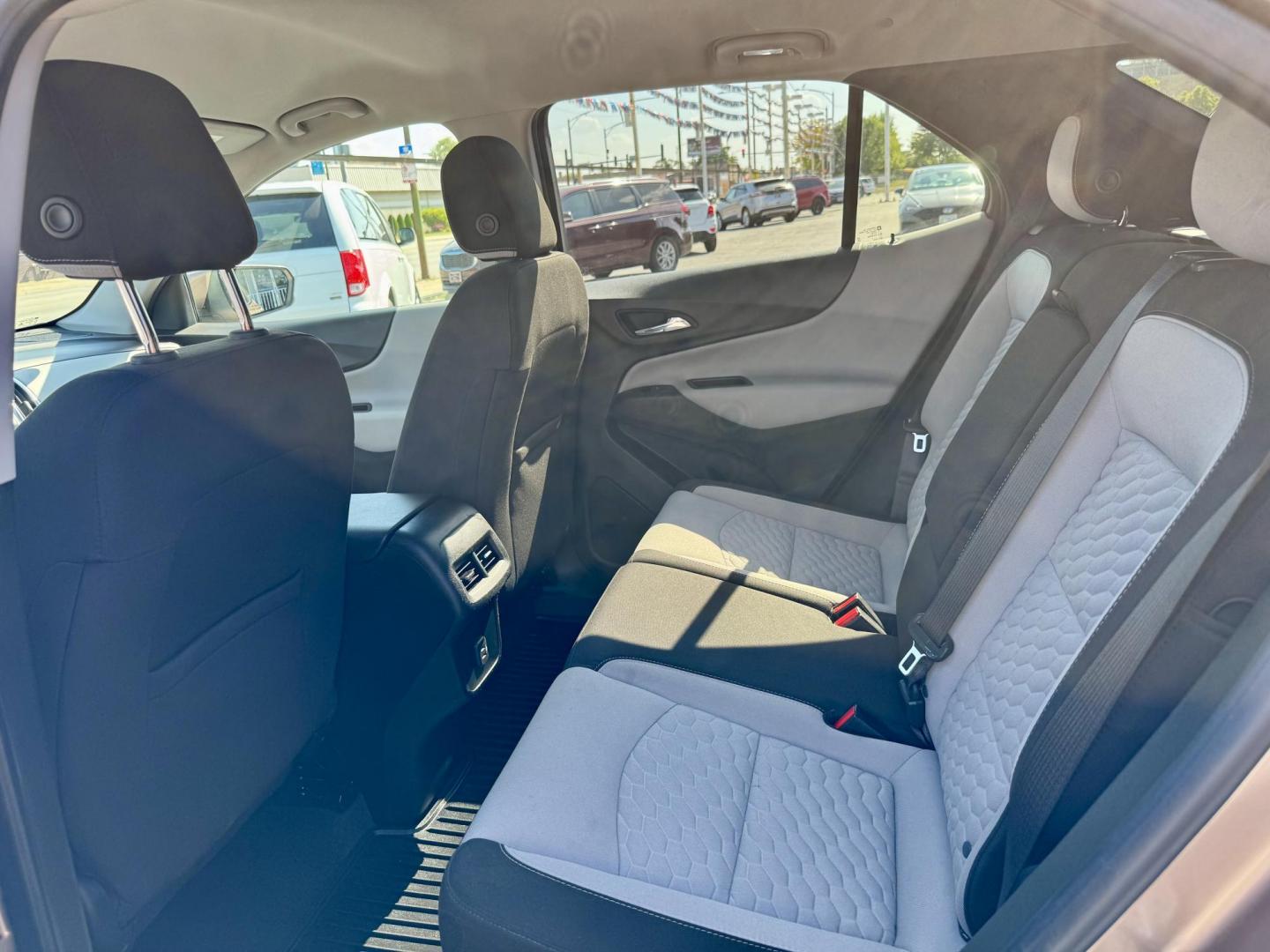 2019 BROWN Chevrolet Equinox LT AWD (2GNAXUEV5K6) with an 1.5L L4 DOHC 16V TURBO engine, 6A transmission, located at 7600 S Western Ave., Chicago, IL, 60620, (773) 918-3980, 0.000000, 0.000000 - Photo#8