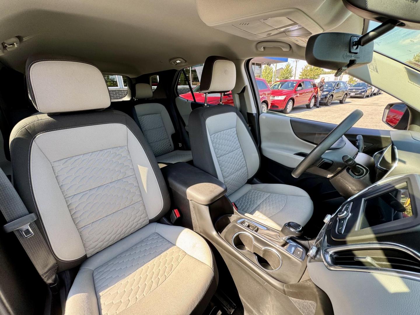 2019 BROWN Chevrolet Equinox LT AWD (2GNAXUEV5K6) with an 1.5L L4 DOHC 16V TURBO engine, 6A transmission, located at 7600 S Western Ave., Chicago, IL, 60620, (773) 918-3980, 0.000000, 0.000000 - Photo#7