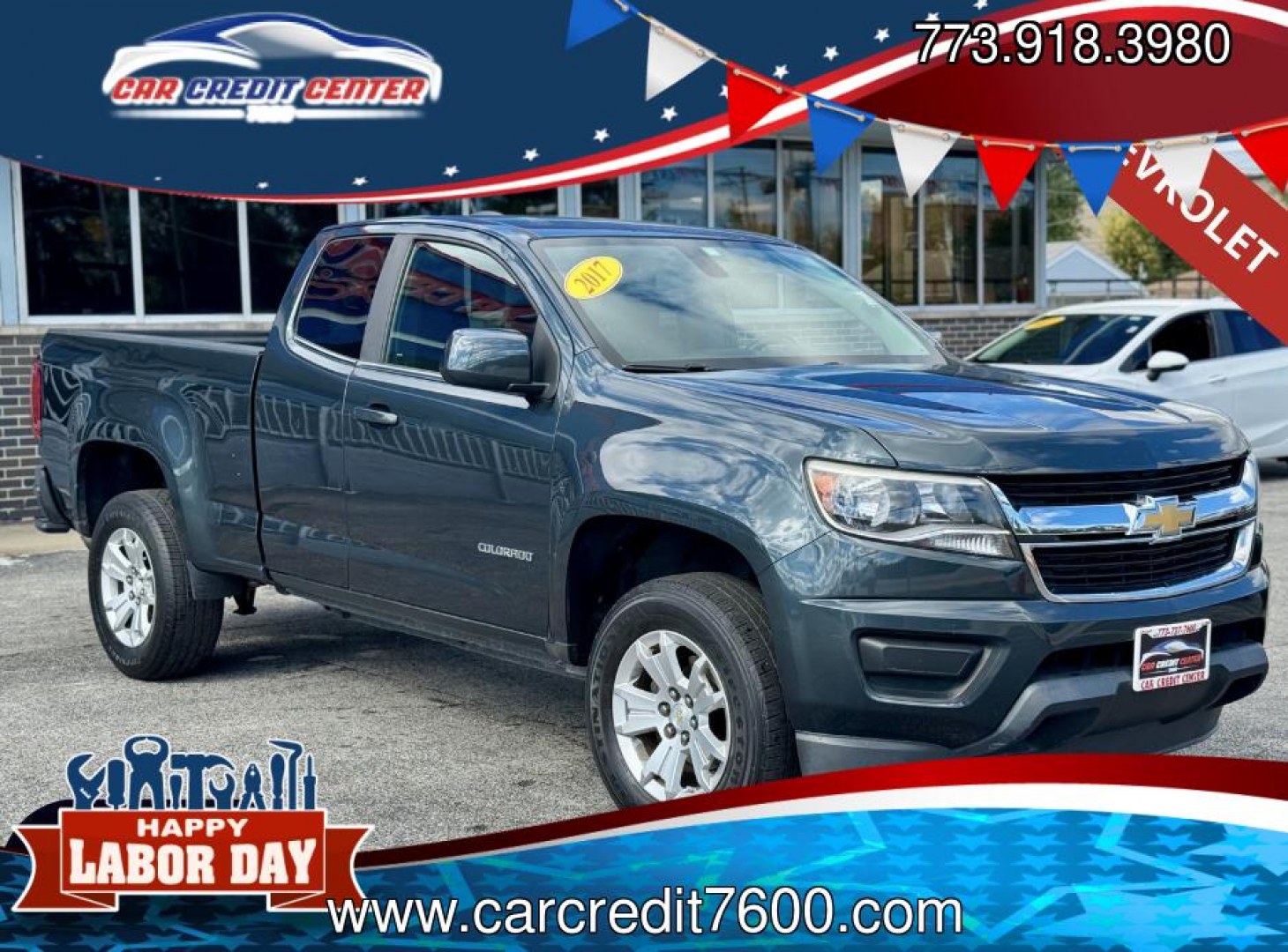 2017 GRAY Chevrolet Colorado LT Ext. Cab 2WD (1GCHSCEA2H1) with an 2.5L L4 DOHC 16V GAS engine, 6A transmission, located at 7600 S Western Ave., Chicago, IL, 60620, (773) 918-3980, 0.000000, 0.000000- Photo#0