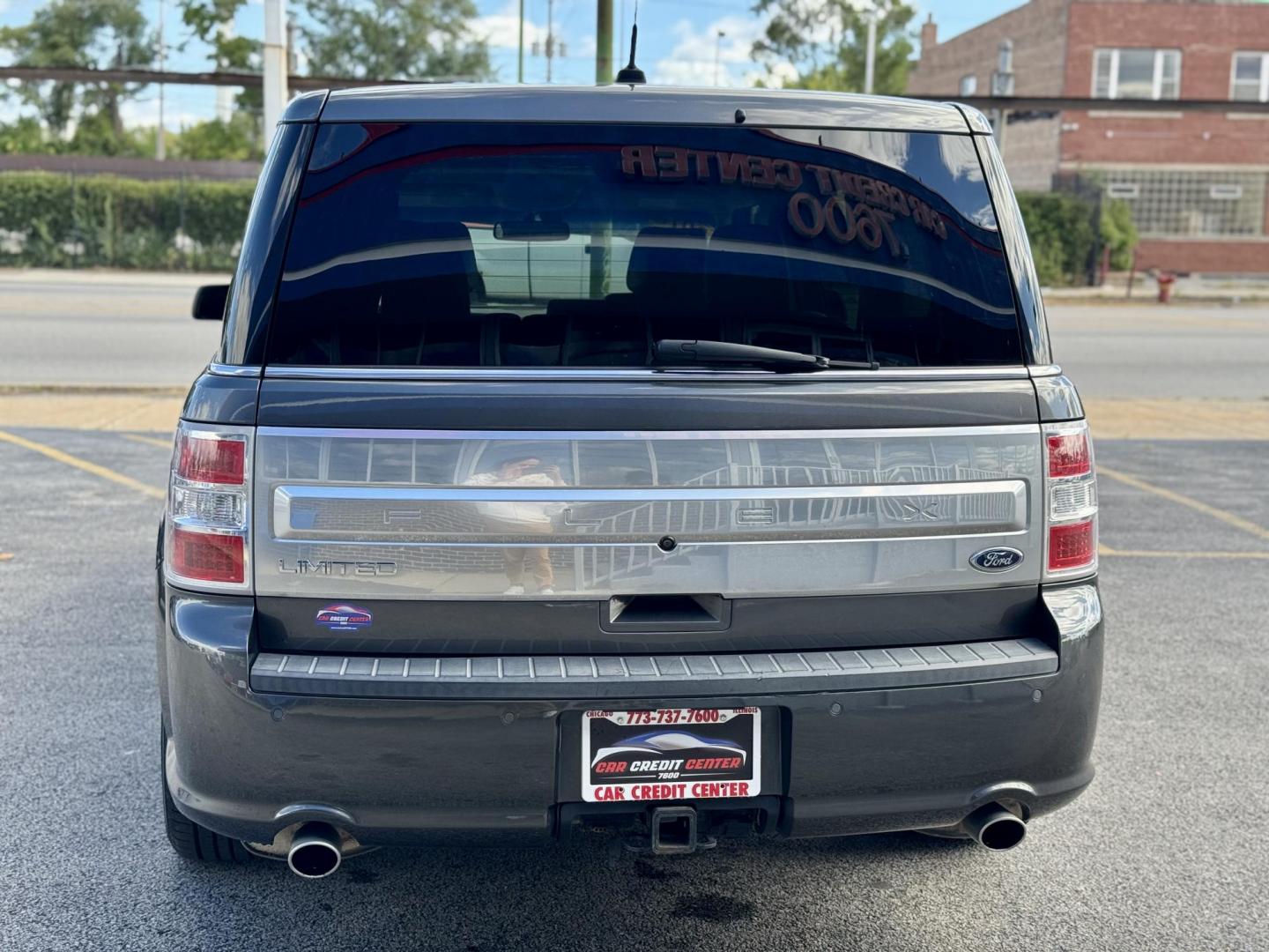 2018 GRAY Ford Flex Limited FWD (2FMGK5D89JB) with an 3.5L V6 DOHC 24V engine, 6A transmission, located at 7600 S Western Ave., Chicago, IL, 60620, (773) 918-3980, 0.000000, 0.000000 - Photo#3