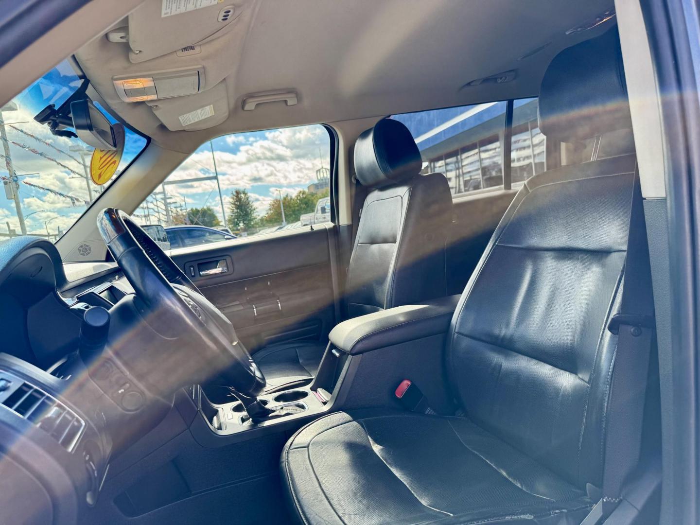 2018 GRAY Ford Flex Limited FWD (2FMGK5D89JB) with an 3.5L V6 DOHC 24V engine, 6A transmission, located at 7600 S Western Ave., Chicago, IL, 60620, (773) 918-3980, 0.000000, 0.000000 - Photo#7