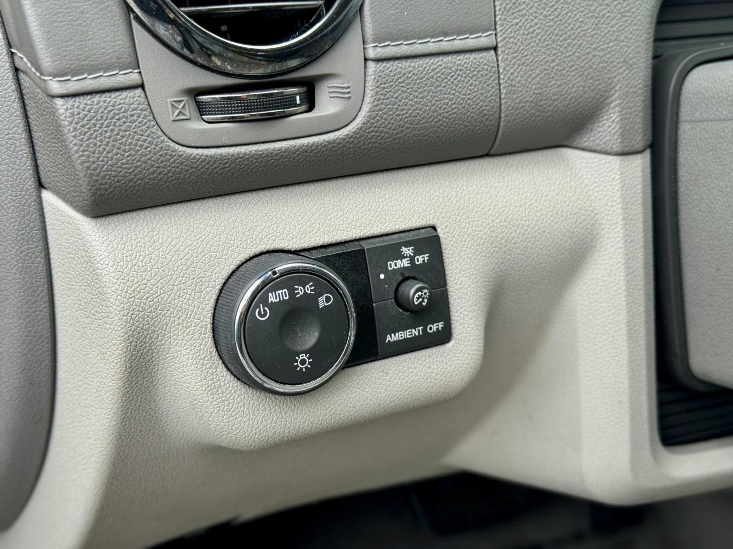 2017 BLACK Buick Enclave Leather AWD (5GAKVBKD9HJ) with an 3.6L V6 DOHC 24V engine, 6A transmission, located at 7600 S Western Ave., Chicago, IL, 60620, (773) 918-3980, 0.000000, 0.000000 - Photo#15