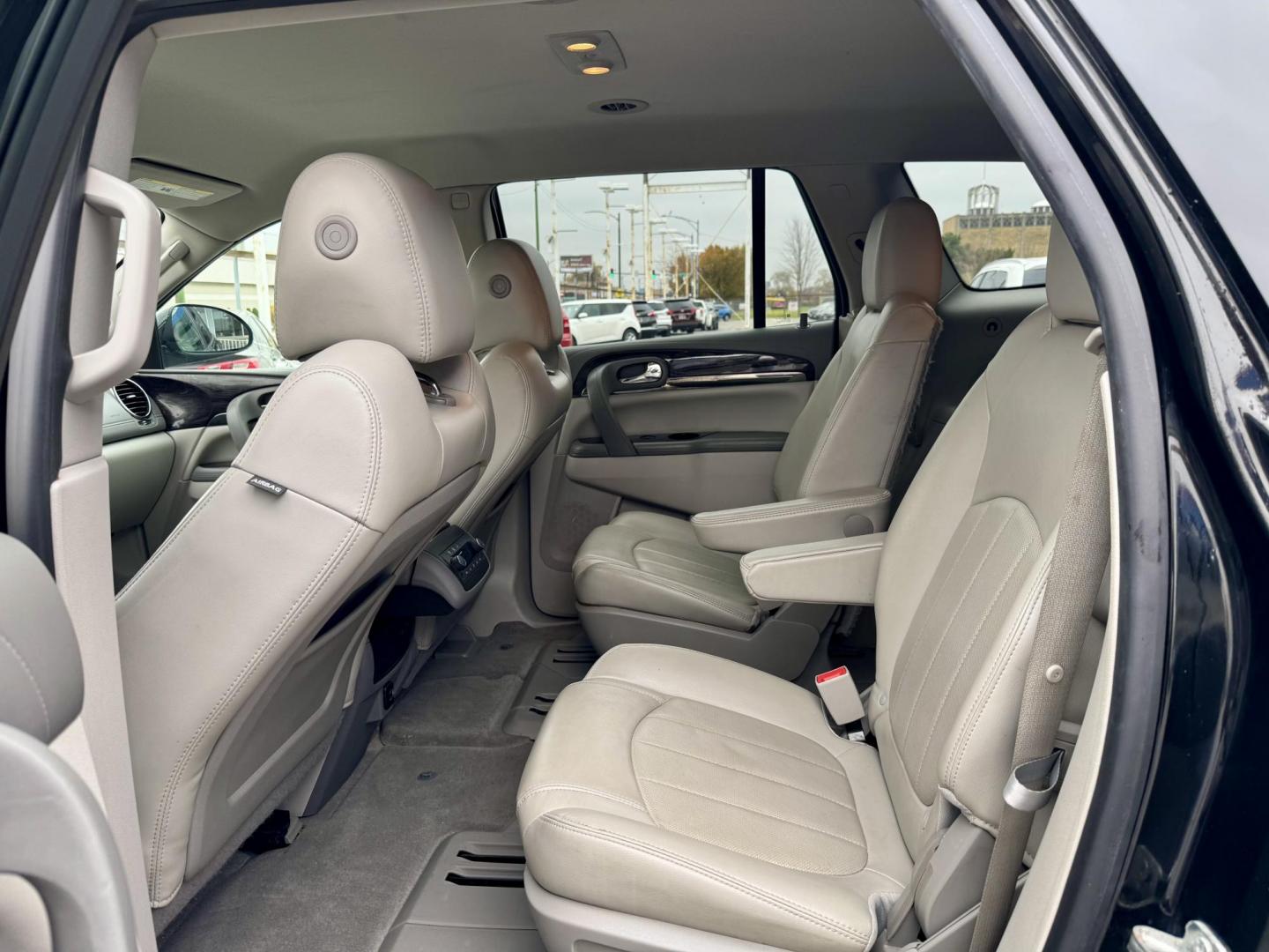 2017 BLACK Buick Enclave Leather AWD (5GAKVBKD9HJ) with an 3.6L V6 DOHC 24V engine, 6A transmission, located at 7600 S Western Ave., Chicago, IL, 60620, (773) 918-3980, 0.000000, 0.000000 - Photo#11