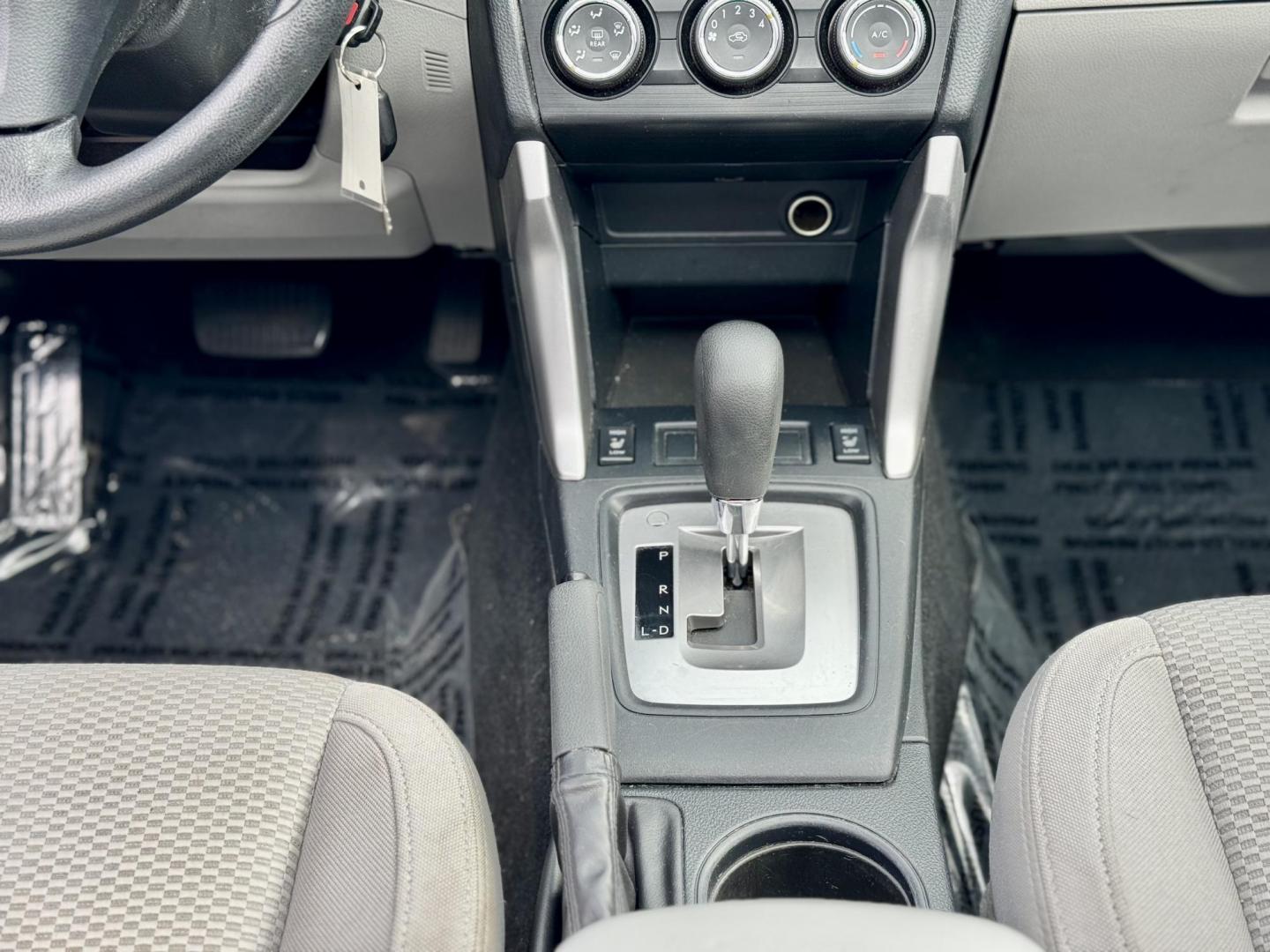 2015 GRAY Subaru Forester 2.5i Premium (JF2SJADC3FH) with an 2.5L H4 SOHC 16V engine, 6-Speed Automatic transmission, located at 7600 S Western Ave., Chicago, IL, 60620, (773) 918-3980, 0.000000, 0.000000 - Photo#12
