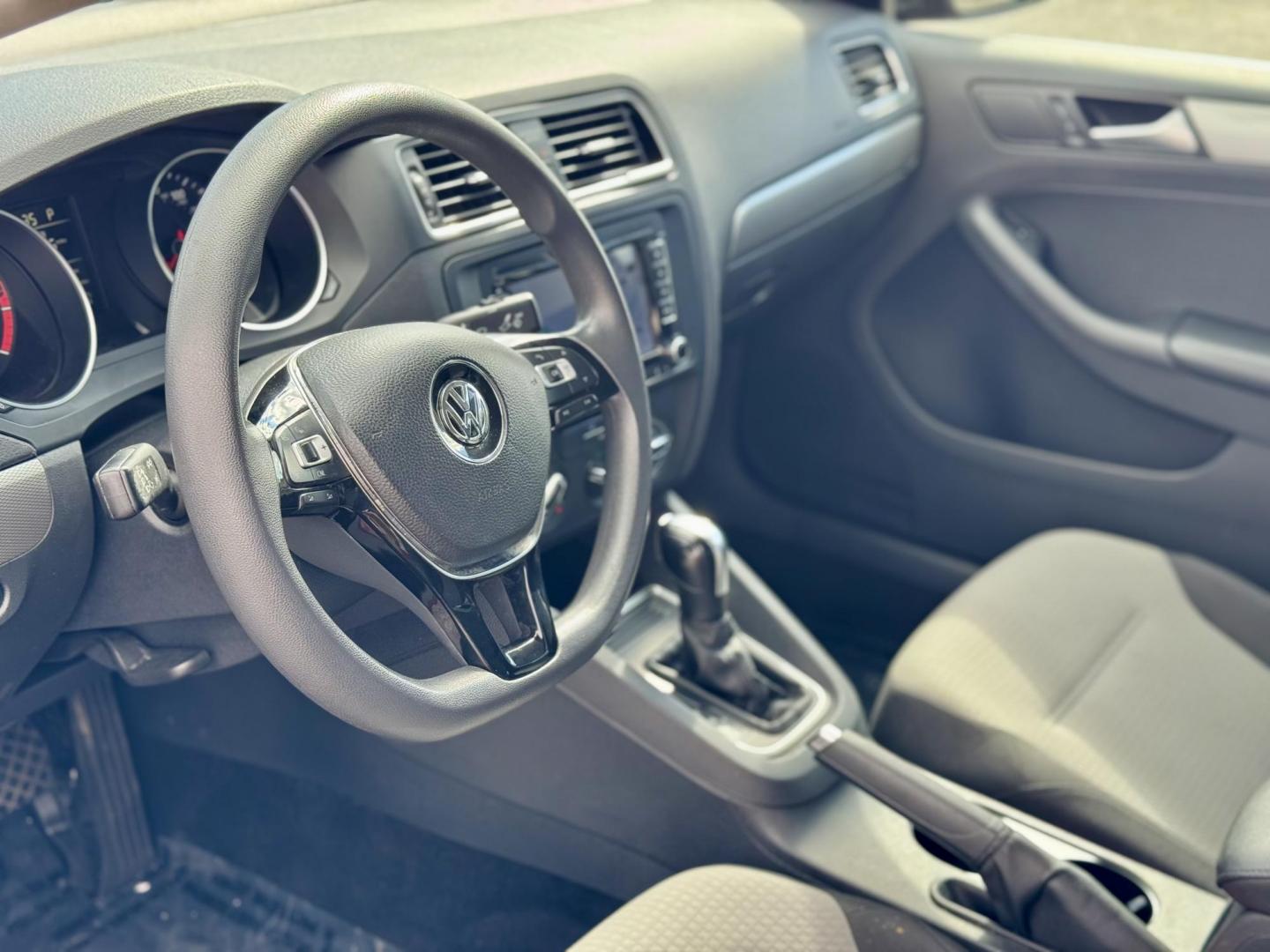 2017 RED Volkswagen Jetta 1.4T S 6A (3VW2B7AJ5HM) with an 1.4L L4 DOHC 20V engine, 6A transmission, located at 7600 S Western Ave., Chicago, IL, 60620, (773) 918-3980, 0.000000, 0.000000 - Photo#5