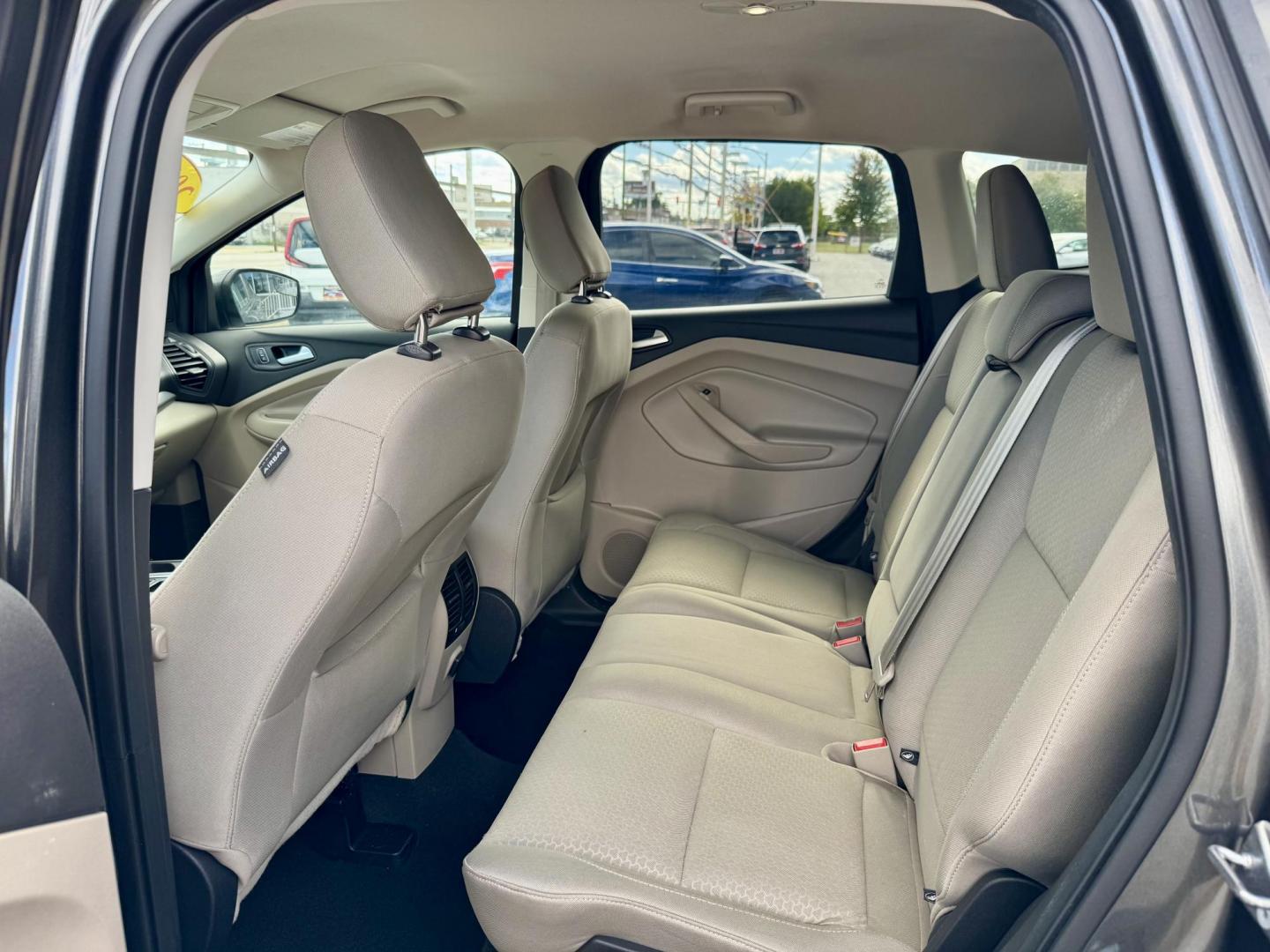 2018 GREY Ford Escape SE 4WD (1FMCU9GD6JU) with an 1.5L L4 DOHC 16V engine, 6A transmission, located at 7600 S Western Ave., Chicago, IL, 60620, (773) 918-3980, 0.000000, 0.000000 - Photo#10