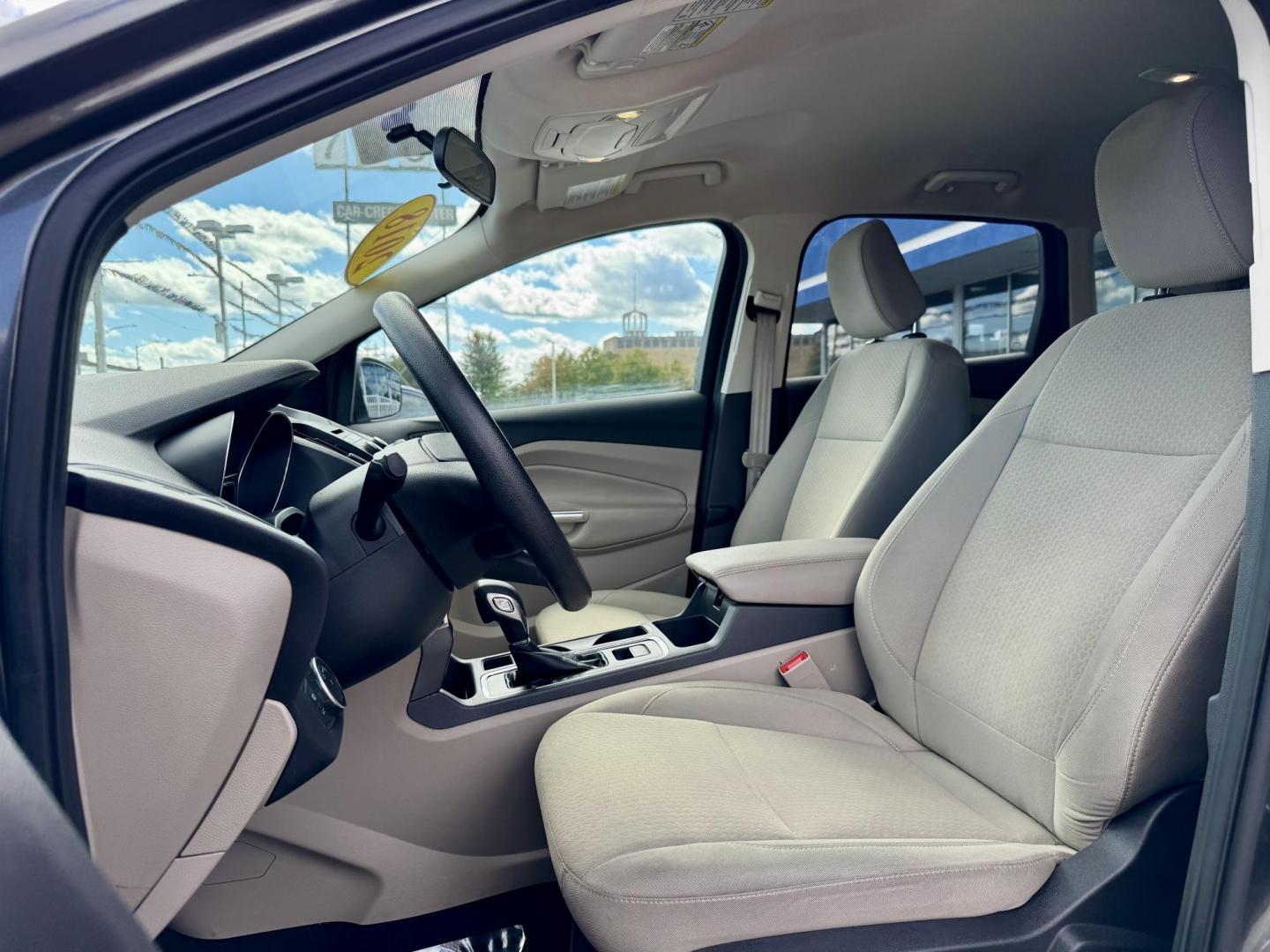 2018 GREY Ford Escape SE 4WD (1FMCU9GD6JU) with an 1.5L L4 DOHC 16V engine, 6A transmission, located at 7600 S Western Ave., Chicago, IL, 60620, (773) 918-3980, 0.000000, 0.000000 - Photo#7