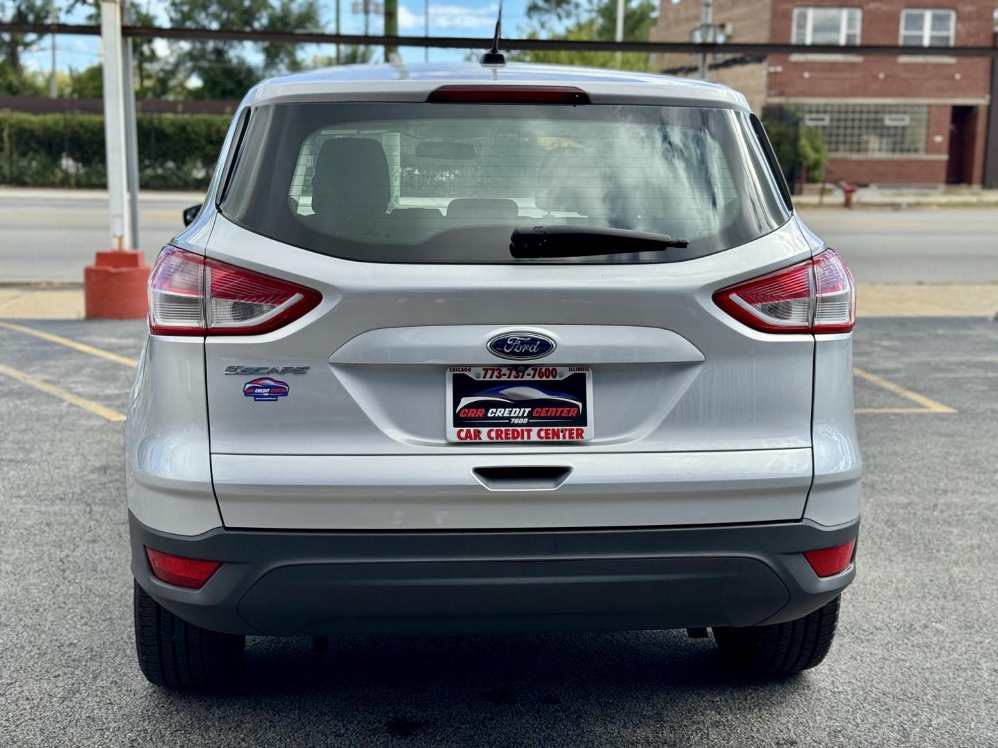 2016 SILVER Ford Escape S FWD (1FMCU0F74GU) with an 2.5L L4 DOHC 16V engine, 6-Speed Automatic transmission, located at 7600 S Western Ave., Chicago, IL, 60620, (773) 918-3980, 0.000000, 0.000000 - Photo#3