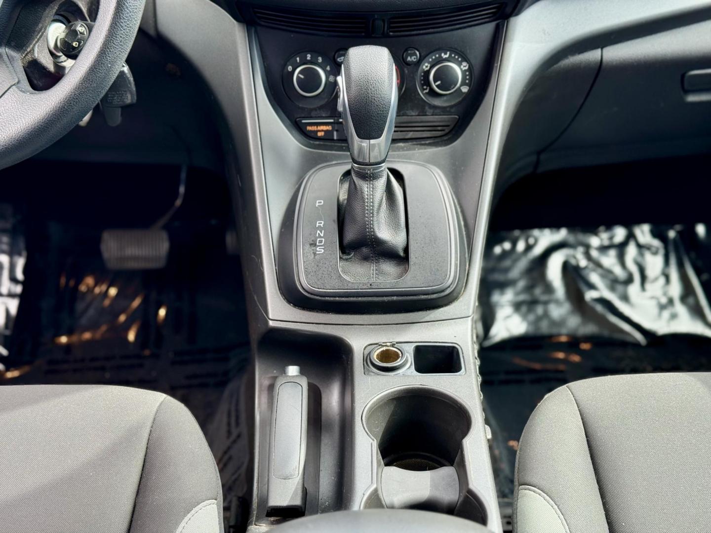 2016 SILVER Ford Escape S FWD (1FMCU0F74GU) with an 2.5L L4 DOHC 16V engine, 6-Speed Automatic transmission, located at 7600 S Western Ave., Chicago, IL, 60620, (773) 918-3980, 0.000000, 0.000000 - Photo#11