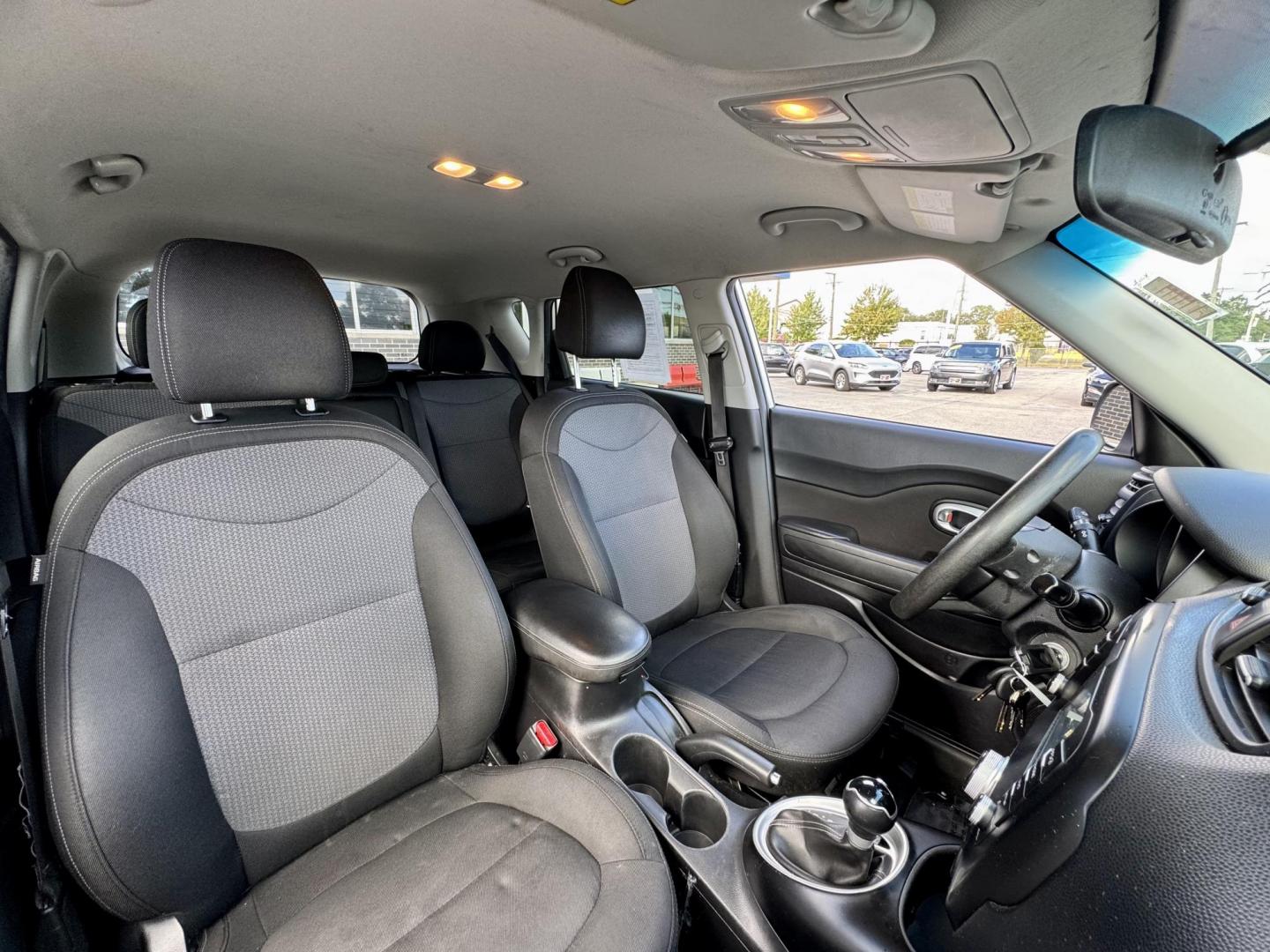 2018 SILVER Kia Soul + (KNDJP3A51J7) with an 2.0L L4 DOHC 16V engine, 6A transmission, located at 7600 S Western Ave., Chicago, IL, 60620, (773) 918-3980, 0.000000, 0.000000 - Photo#9