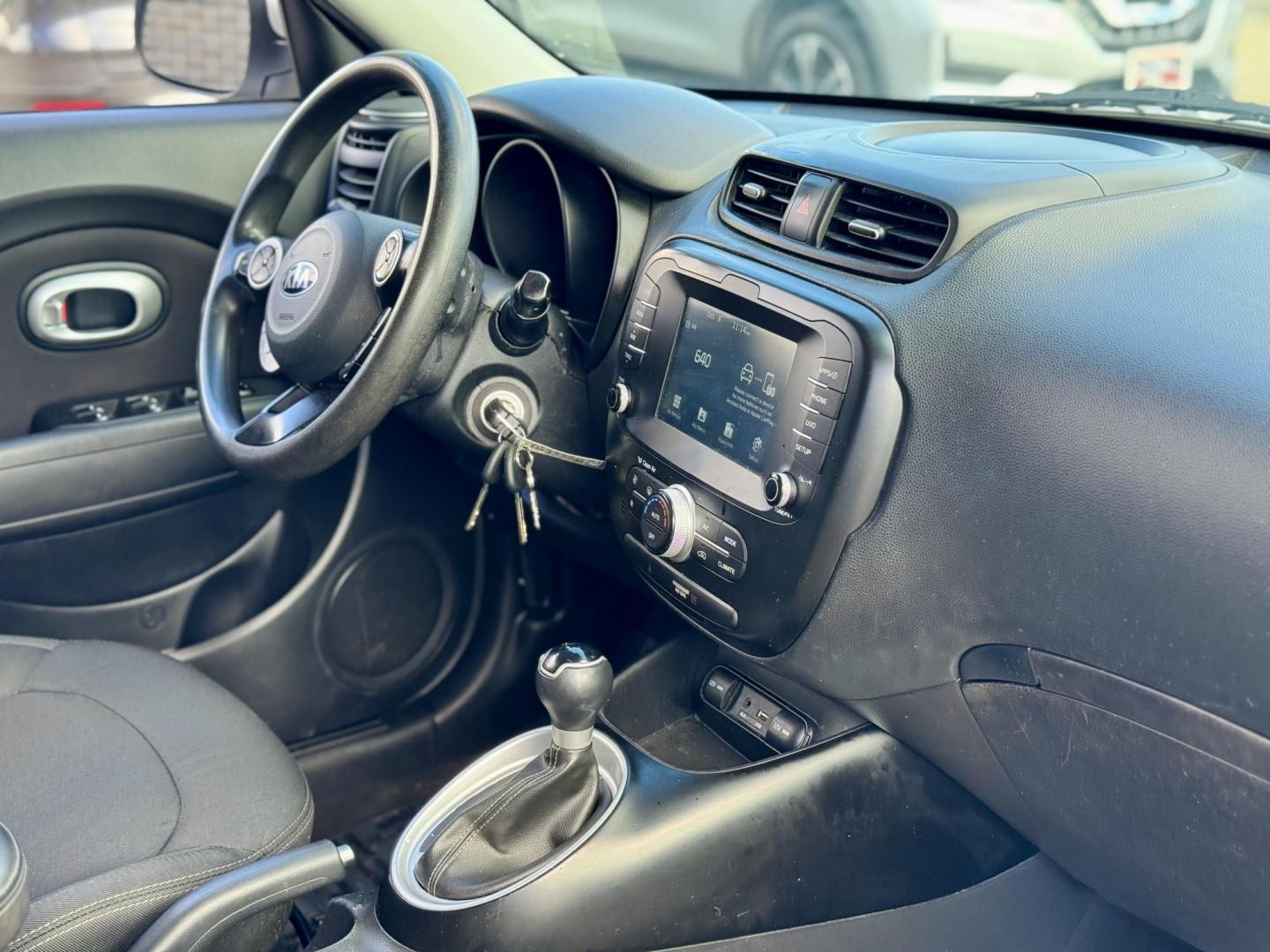 2018 SILVER Kia Soul + (KNDJP3A51J7) with an 2.0L L4 DOHC 16V engine, 6A transmission, located at 7600 S Western Ave., Chicago, IL, 60620, (773) 918-3980, 0.000000, 0.000000 - Photo#8