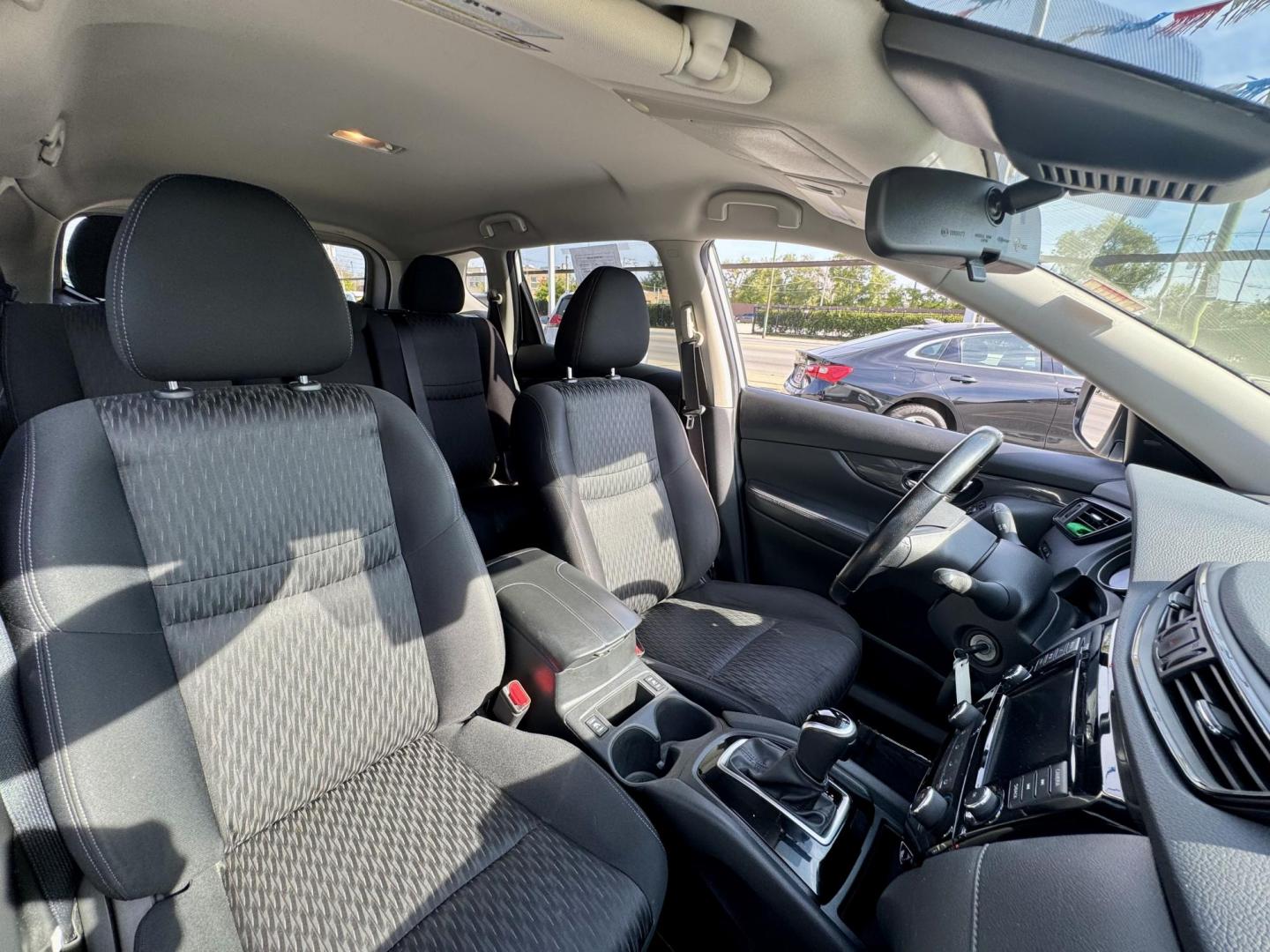 2020 WHITE Nissan Rogue S AWD (JN8AT2MV3LW) with an 2.5L L4 DOHC 16V engine, CVT transmission, located at 7600 S Western Ave., Chicago, IL, 60620, (773) 918-3980, 0.000000, 0.000000 - Photo#9