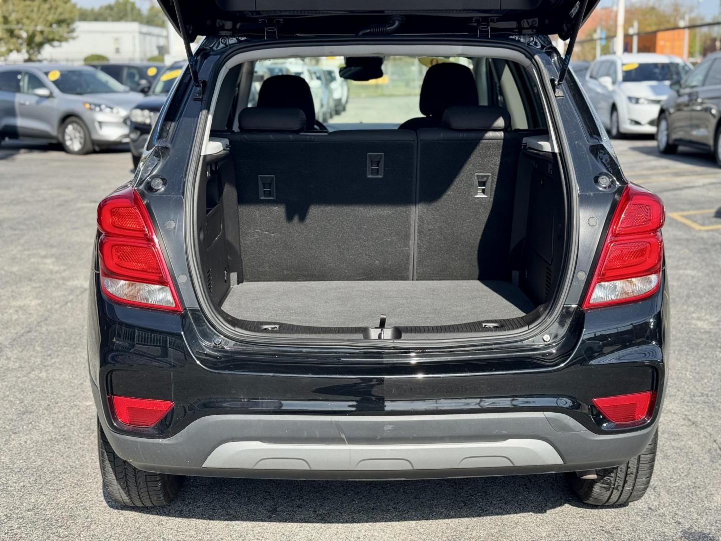 2020 BLACK Chevrolet Trax LT FWD (3GNCJLSB4LL) with an 1.4L L4 DOHC 16V engine, 6A transmission, located at 7600 S Western Ave., Chicago, IL, 60620, (773) 918-3980, 0.000000, 0.000000 - Photo#4