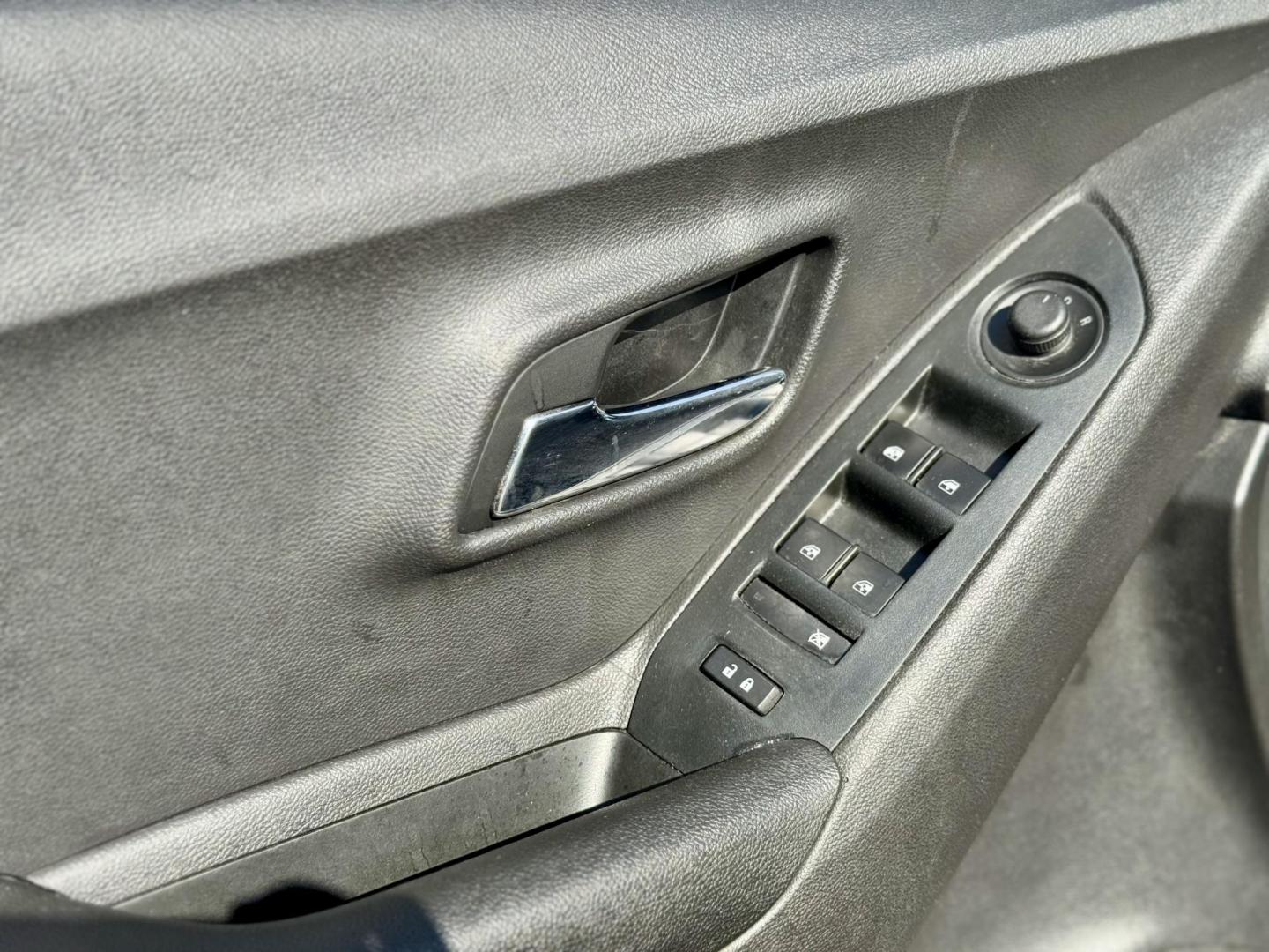 2020 BLACK Chevrolet Trax LT FWD (3GNCJLSB4LL) with an 1.4L L4 DOHC 16V engine, 6A transmission, located at 7600 S Western Ave., Chicago, IL, 60620, (773) 918-3980, 0.000000, 0.000000 - Photo#12