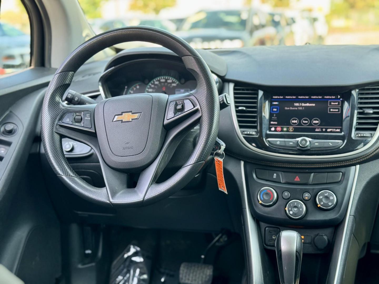 2020 BLACK Chevrolet Trax LT FWD (3GNCJLSB4LL) with an 1.4L L4 DOHC 16V engine, 6A transmission, located at 7600 S Western Ave., Chicago, IL, 60620, (773) 918-3980, 0.000000, 0.000000 - Photo#6