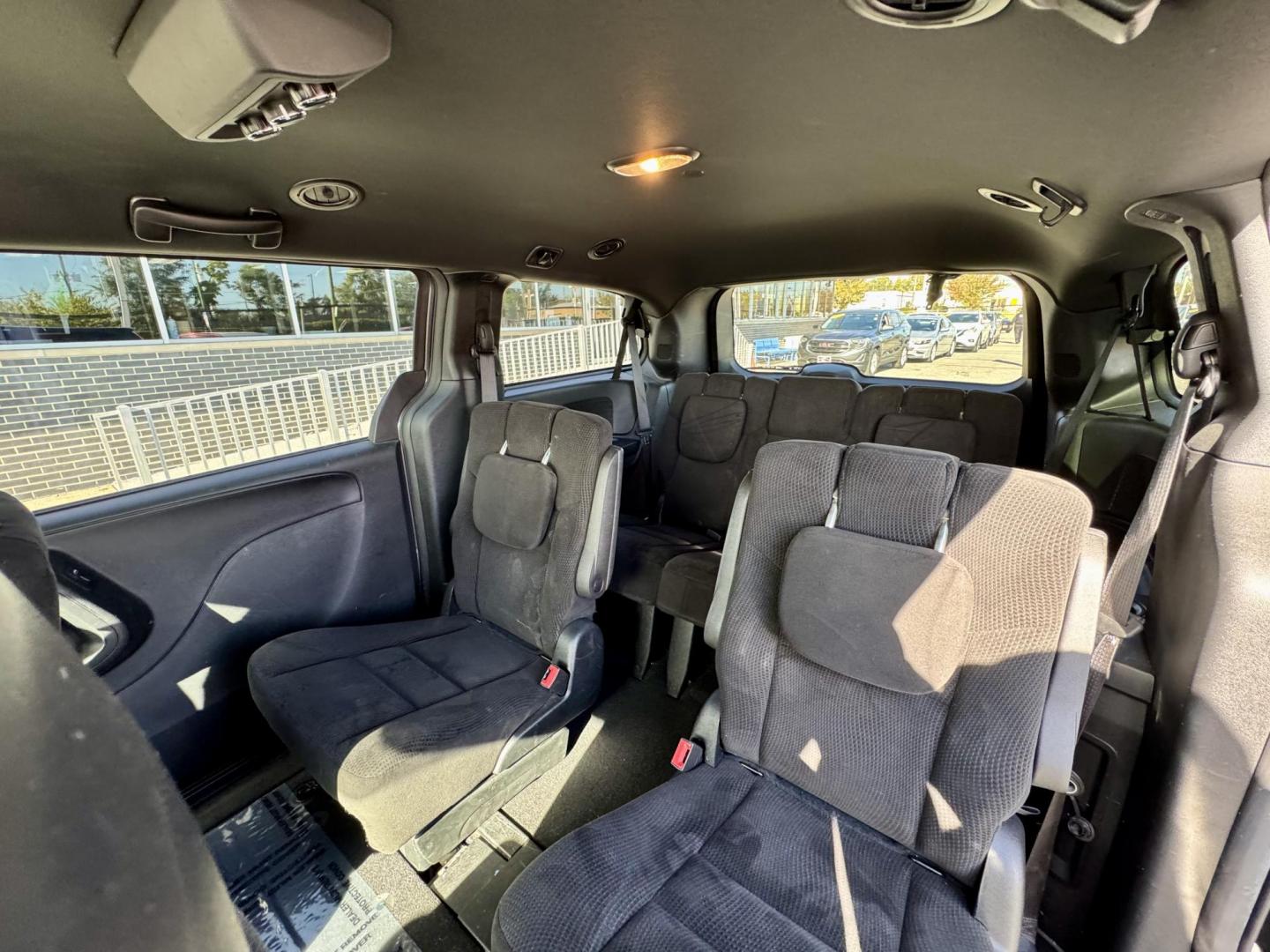 2017 GRAY Dodge Grand Caravan SE (2C4RDGBGXHR) with an 3.6L V6 DOHC 24V engine, 6A transmission, located at 7600 S Western Ave., Chicago, IL, 60620, (773) 918-3980, 0.000000, 0.000000 - Photo#10