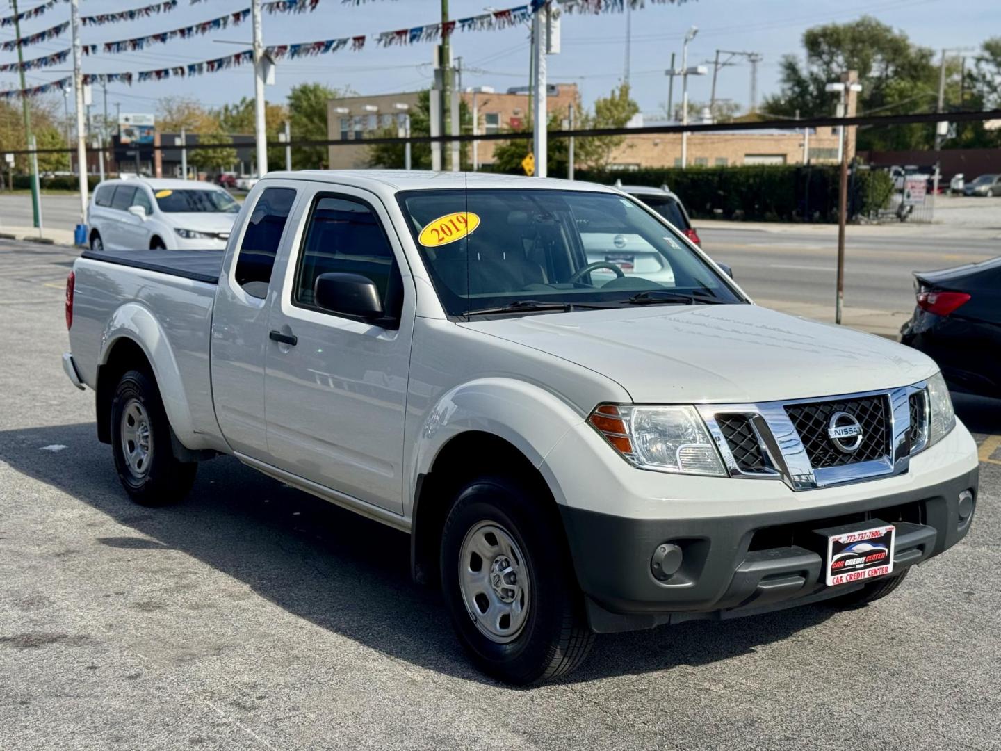 2019 WHITE Nissan Frontier S King Cab I4 5MT 2WD (1N6BD0CT5KN) with an 2.5L L4 DOHC 16V engine, 5M transmission, located at 7600 S Western Ave., Chicago, IL, 60620, (773) 918-3980, 0.000000, 0.000000 - Photo#0