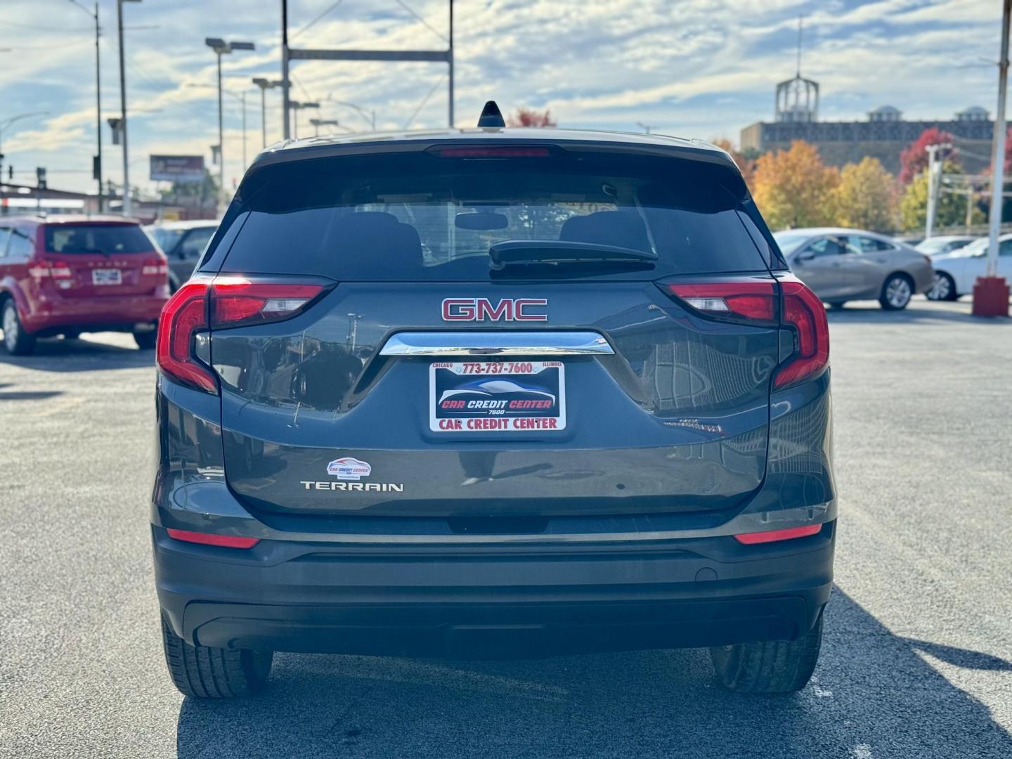 2018 GRAY GMC Terrain SLE (3GKALMEVXJL) with an 1.4L L4 DOHC 16V TURBO engine, 6A transmission, located at 7600 S Western Ave., Chicago, IL, 60620, (773) 918-3980, 0.000000, 0.000000 - Photo#3