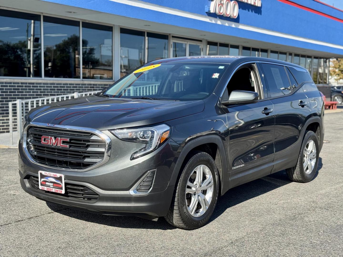 2018 GRAY GMC Terrain SLE (3GKALMEVXJL) with an 1.4L L4 DOHC 16V TURBO engine, 6A transmission, located at 7600 S Western Ave., Chicago, IL, 60620, (773) 918-3980, 0.000000, 0.000000 - Photo#2