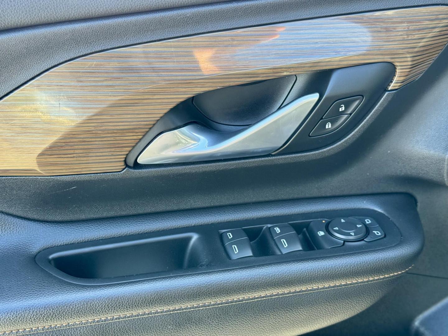 2018 GRAY GMC Terrain SLE (3GKALMEVXJL) with an 1.4L L4 DOHC 16V TURBO engine, 6A transmission, located at 7600 S Western Ave., Chicago, IL, 60620, (773) 918-3980, 0.000000, 0.000000 - Photo#13